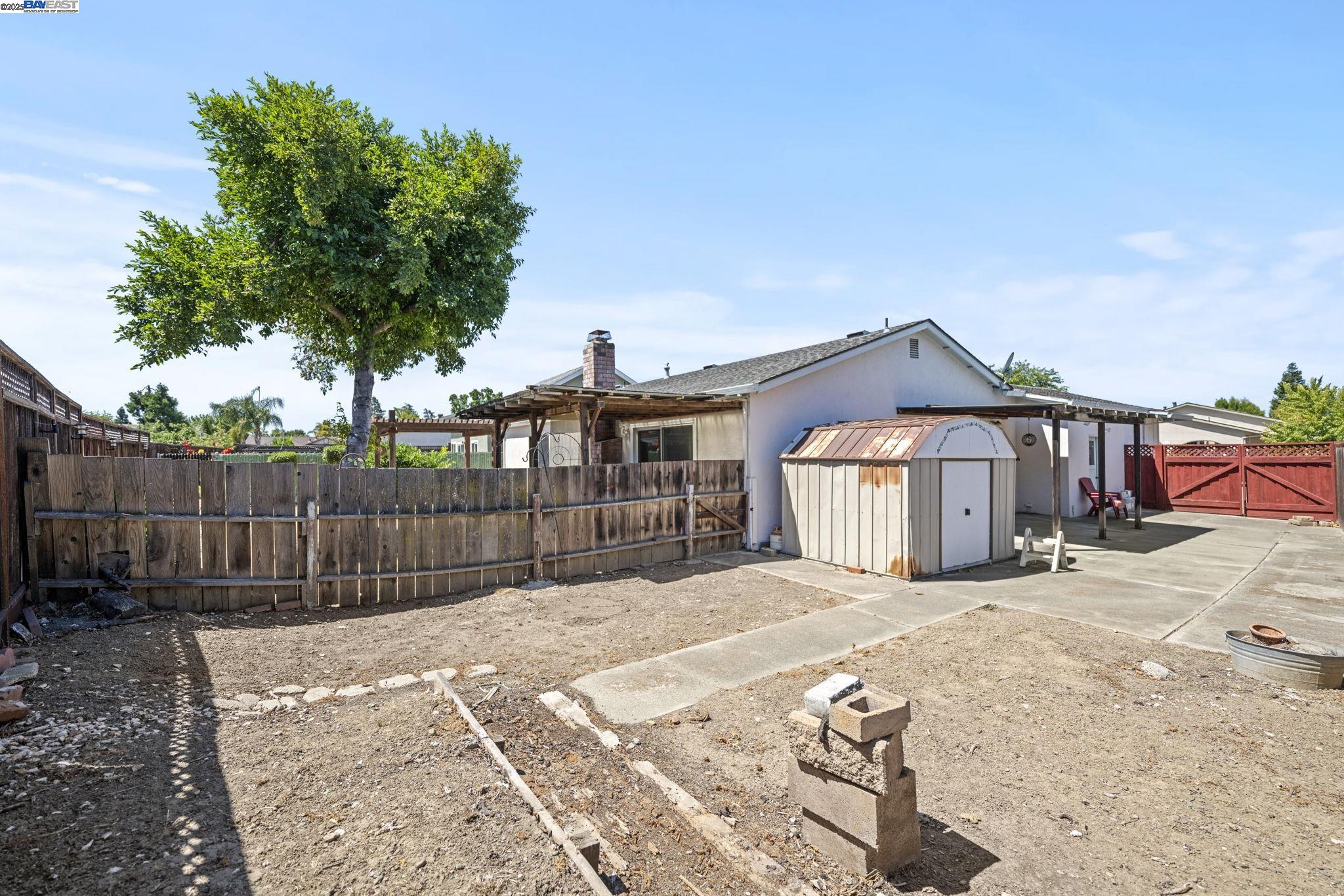 Detail Gallery Image 36 of 49 For 676 Colusa Way, Livermore,  CA 94551 - 3 Beds | 2 Baths