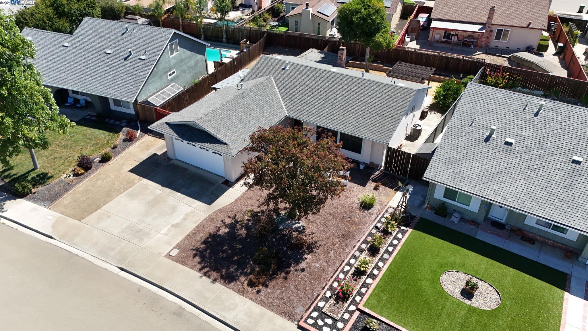 Detail Gallery Image 7 of 49 For 676 Colusa Way, Livermore,  CA 94551 - 3 Beds | 2 Baths