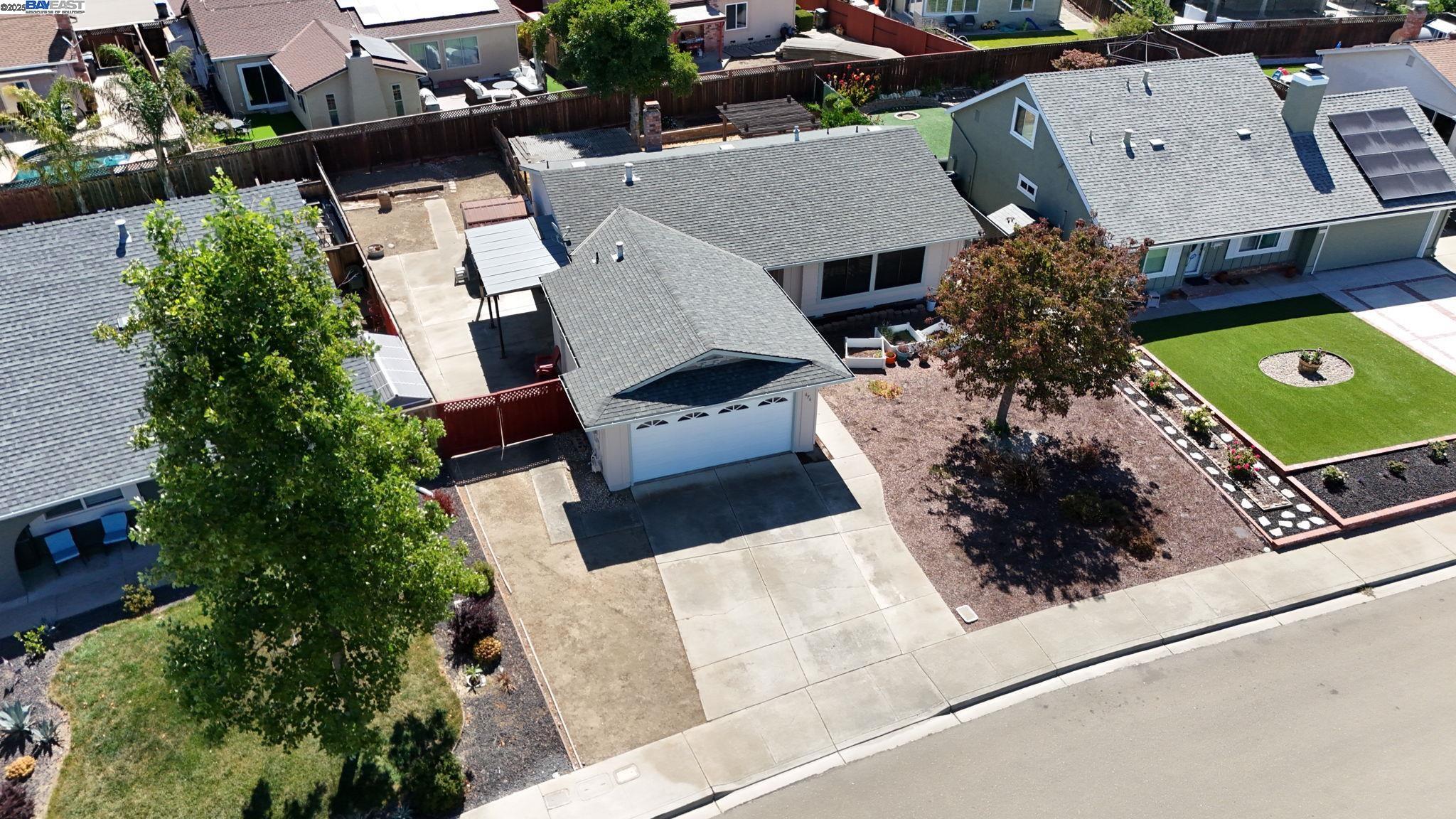 Detail Gallery Image 9 of 49 For 676 Colusa Way, Livermore,  CA 94551 - 3 Beds | 2 Baths