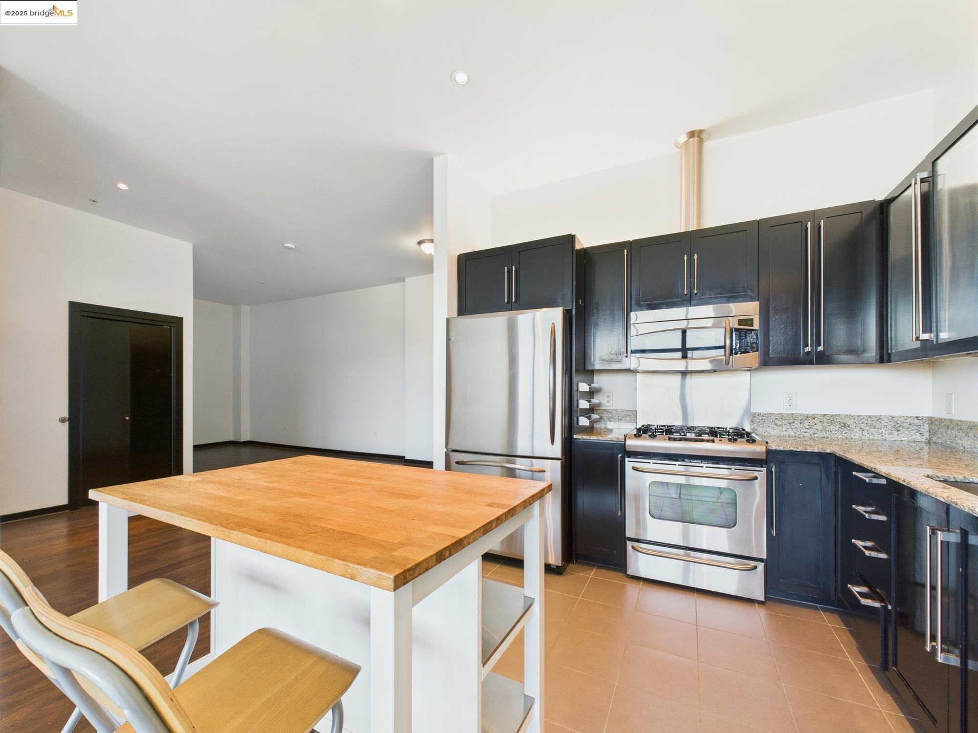 Photo #35: 41107439 Listing: Photo #35