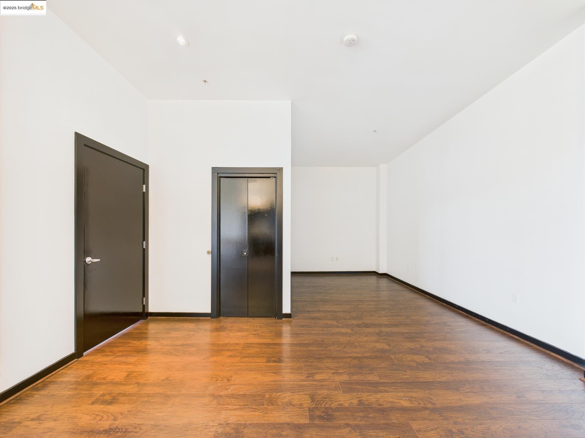 Photo #41: 41107439 Listing: Photo #41