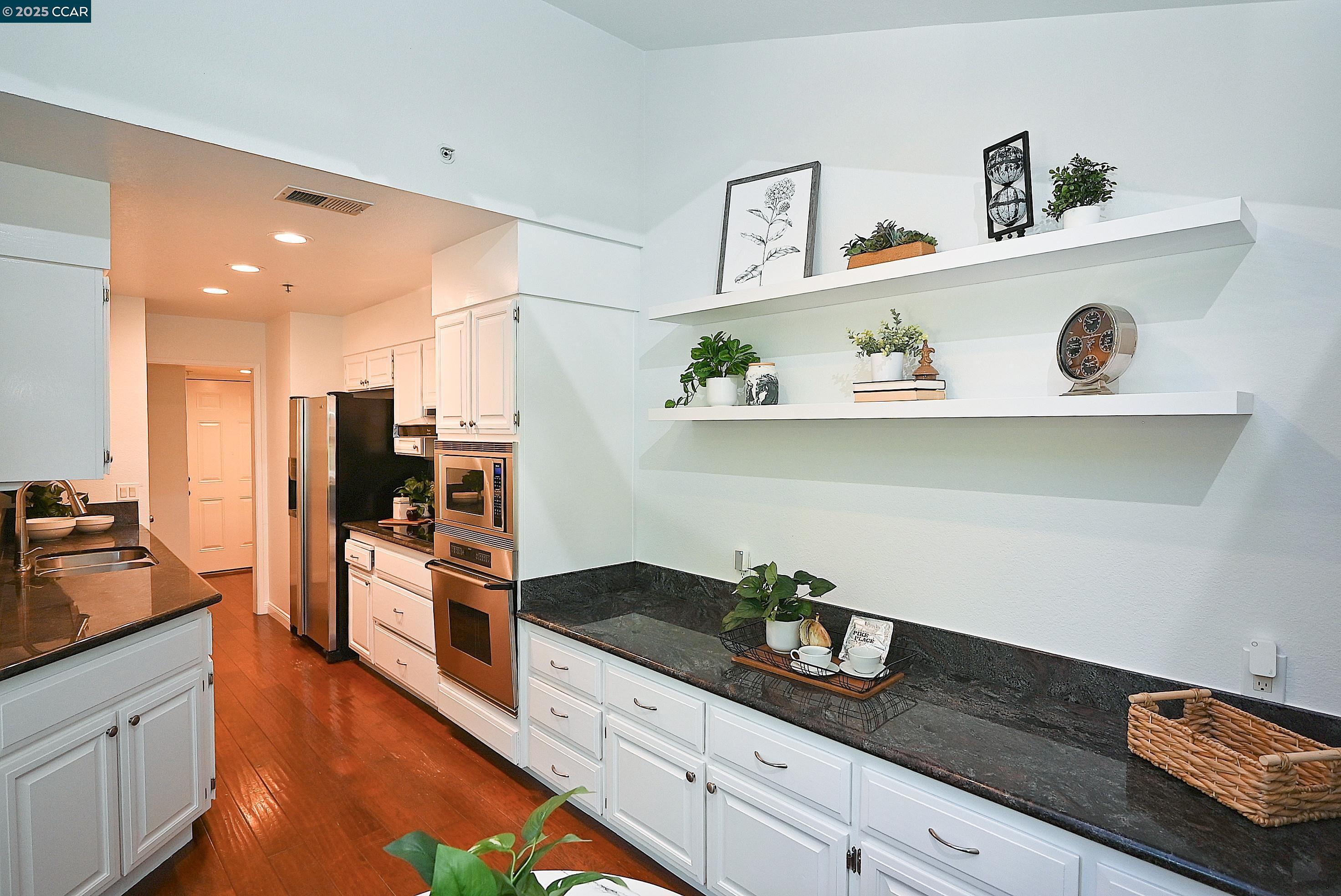 Detail Gallery Image 16 of 39 For 3279 Mt Diablo Court #13,  Lafayette,  CA 94549 - 3 Beds | 3/1 Baths