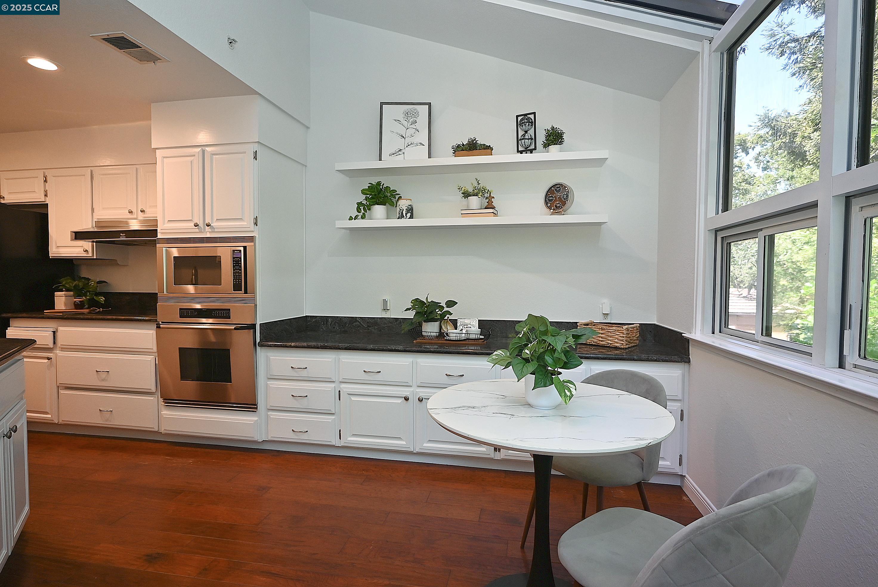 Detail Gallery Image 17 of 39 For 3279 Mt Diablo Court #13,  Lafayette,  CA 94549 - 3 Beds | 3/1 Baths