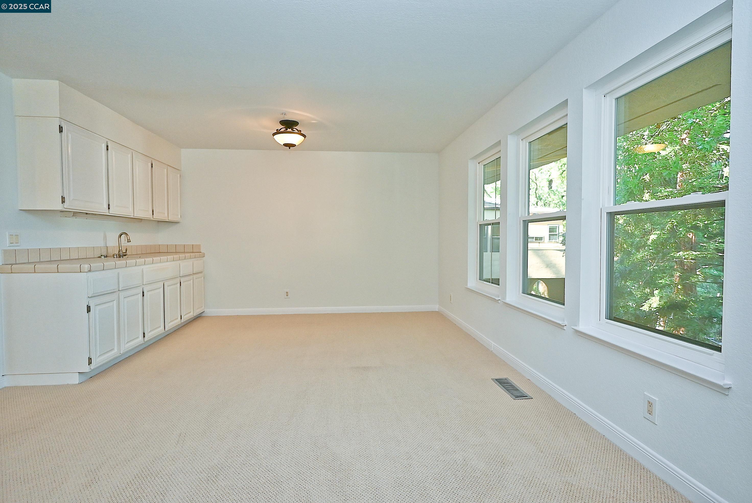 Detail Gallery Image 34 of 39 For 3279 Mt Diablo Court #13,  Lafayette,  CA 94549 - 3 Beds | 3/1 Baths