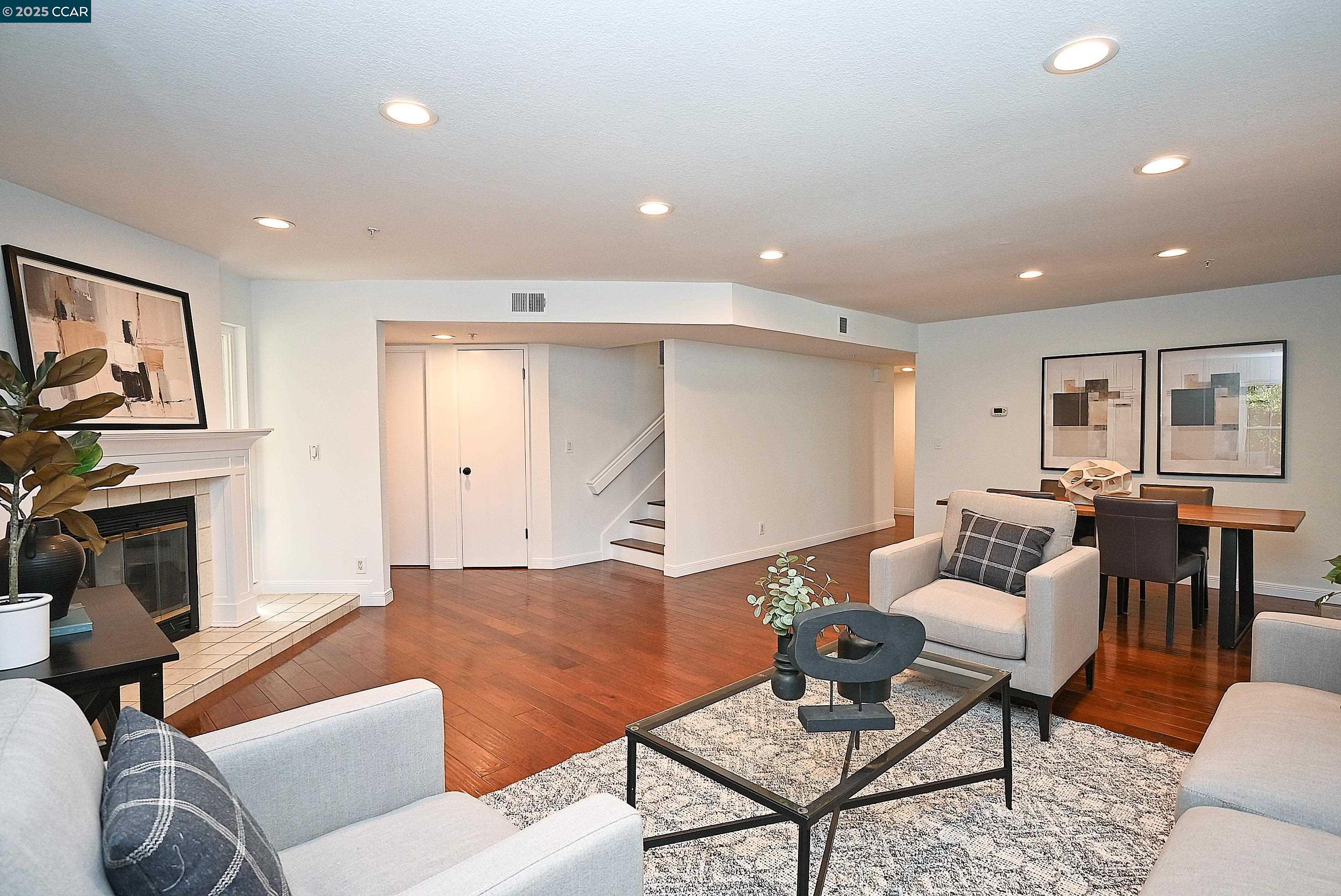 Detail Gallery Image 9 of 39 For 3279 Mt Diablo Court #13,  Lafayette,  CA 94549 - 3 Beds | 3/1 Baths