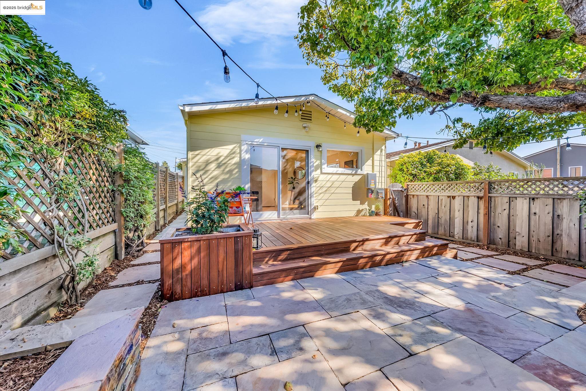 Detail Gallery Image 30 of 42 For 7231 Plank Ave, El Cerrito,  CA 94530 - 2 Beds | 1 Baths
