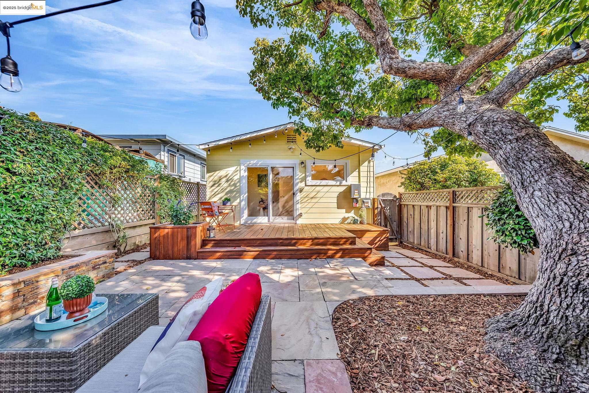 Detail Gallery Image 32 of 42 For 7231 Plank Ave, El Cerrito,  CA 94530 - 2 Beds | 1 Baths