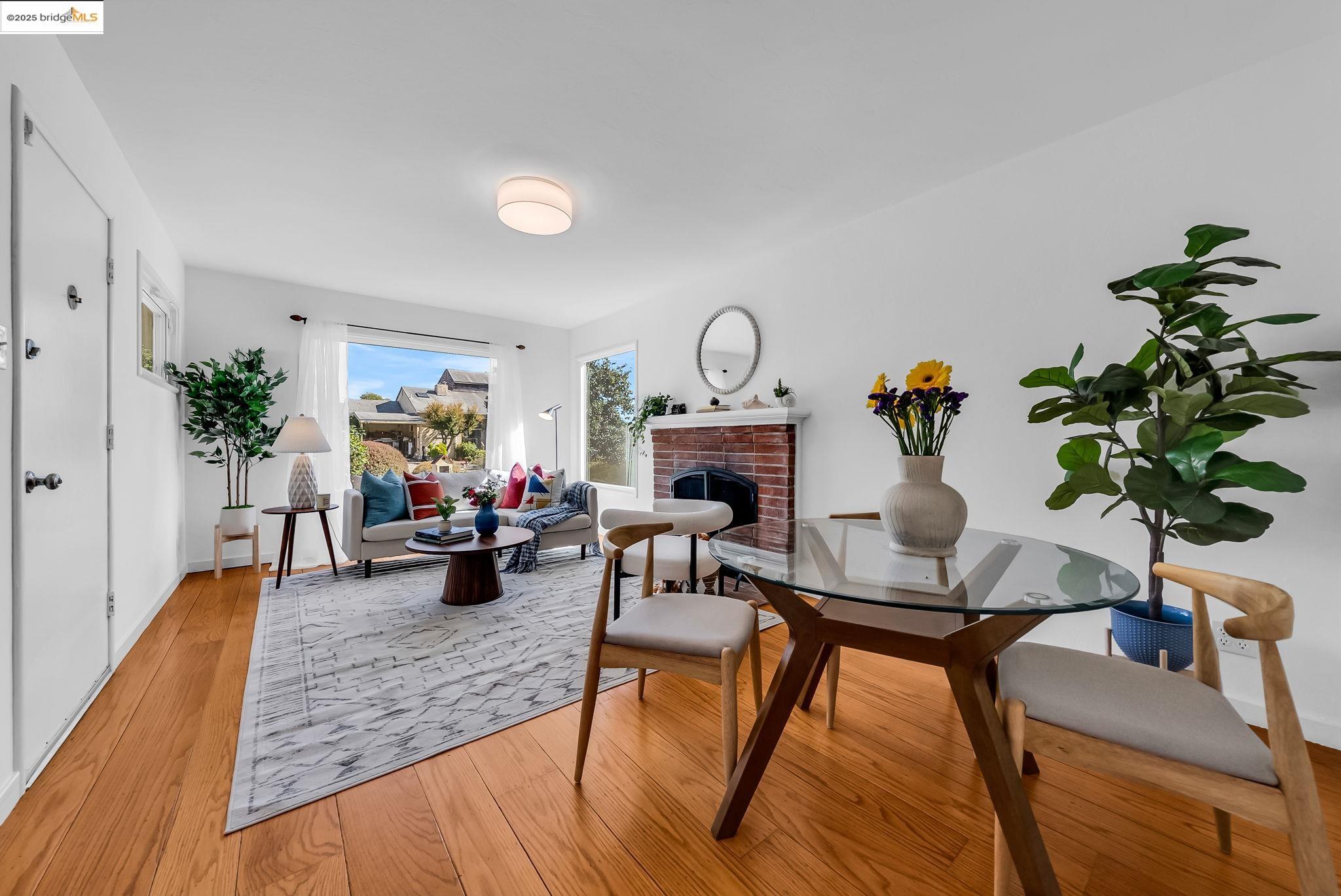 Detail Gallery Image 5 of 42 For 7231 Plank Ave, El Cerrito,  CA 94530 - 2 Beds | 1 Baths