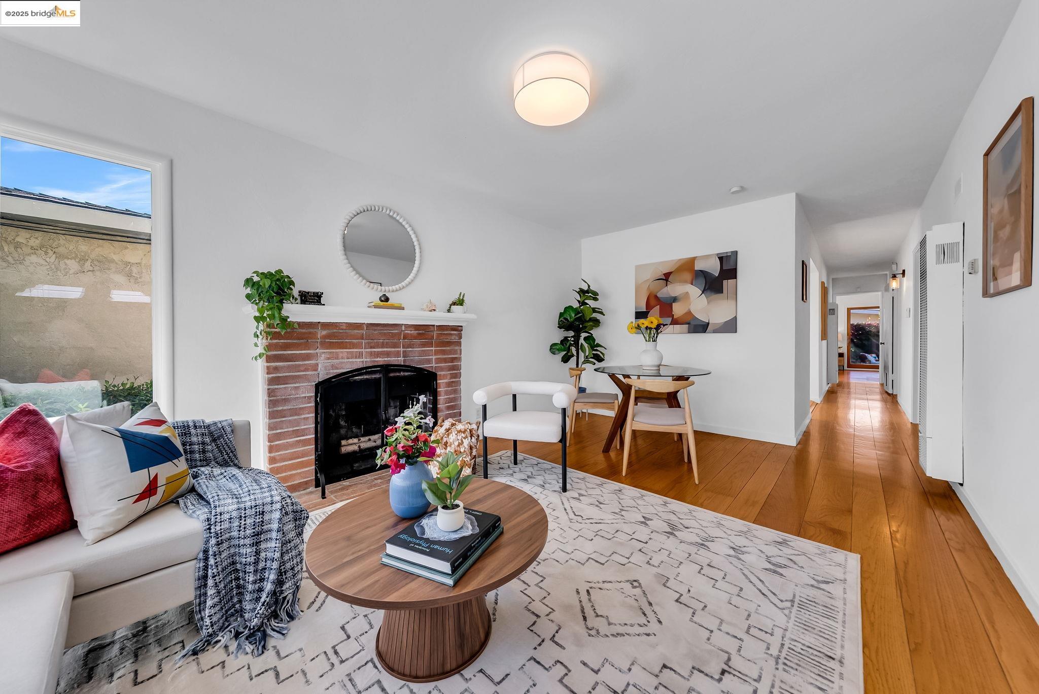 Detail Gallery Image 6 of 42 For 7231 Plank Ave, El Cerrito,  CA 94530 - 2 Beds | 1 Baths