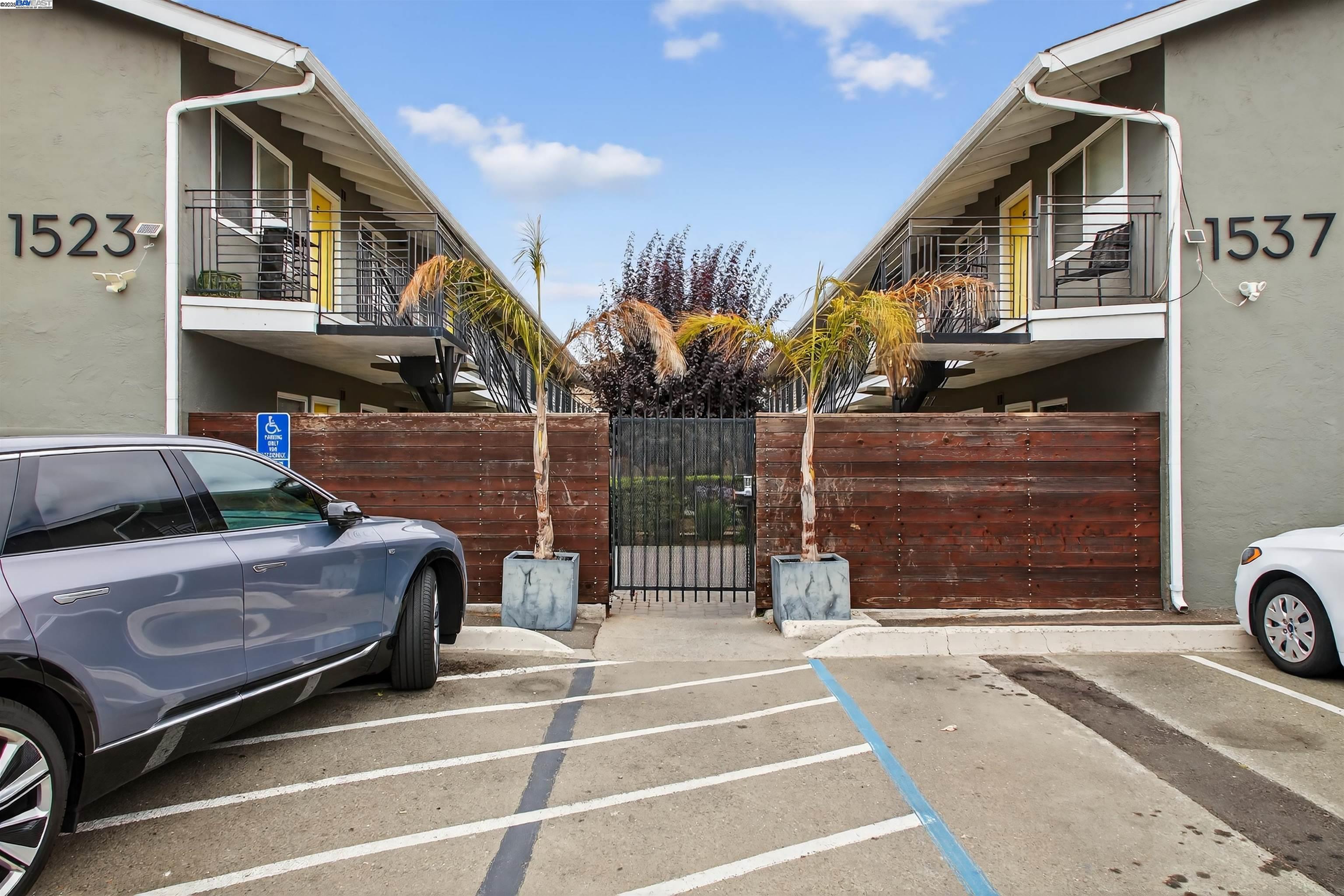 Photo #8: 41107444 Listing: Photo #8