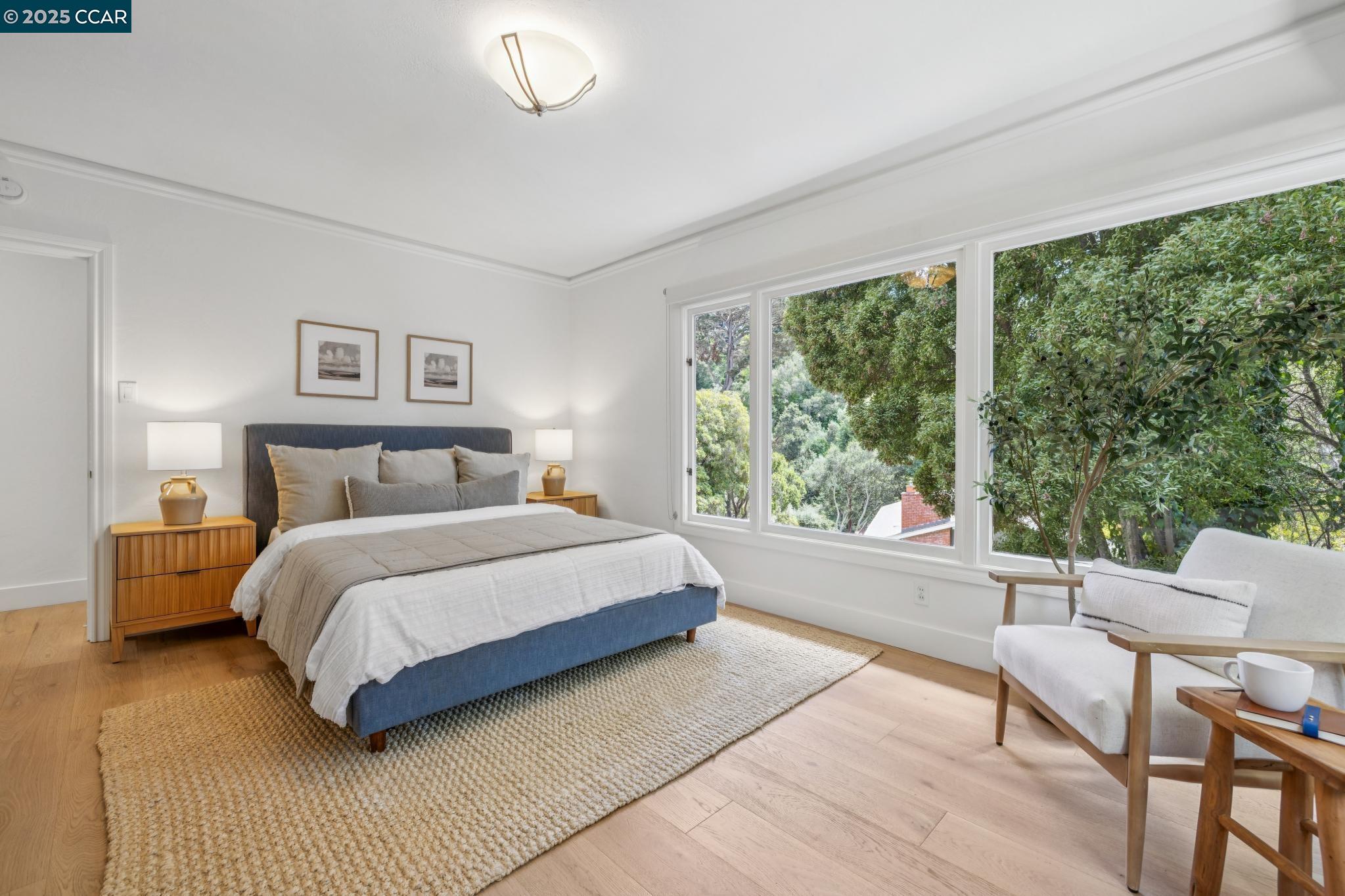 Detail Gallery Image 24 of 50 For 5844 Harbord Dr, Oakland,  CA 94611 - 3 Beds | 2 Baths