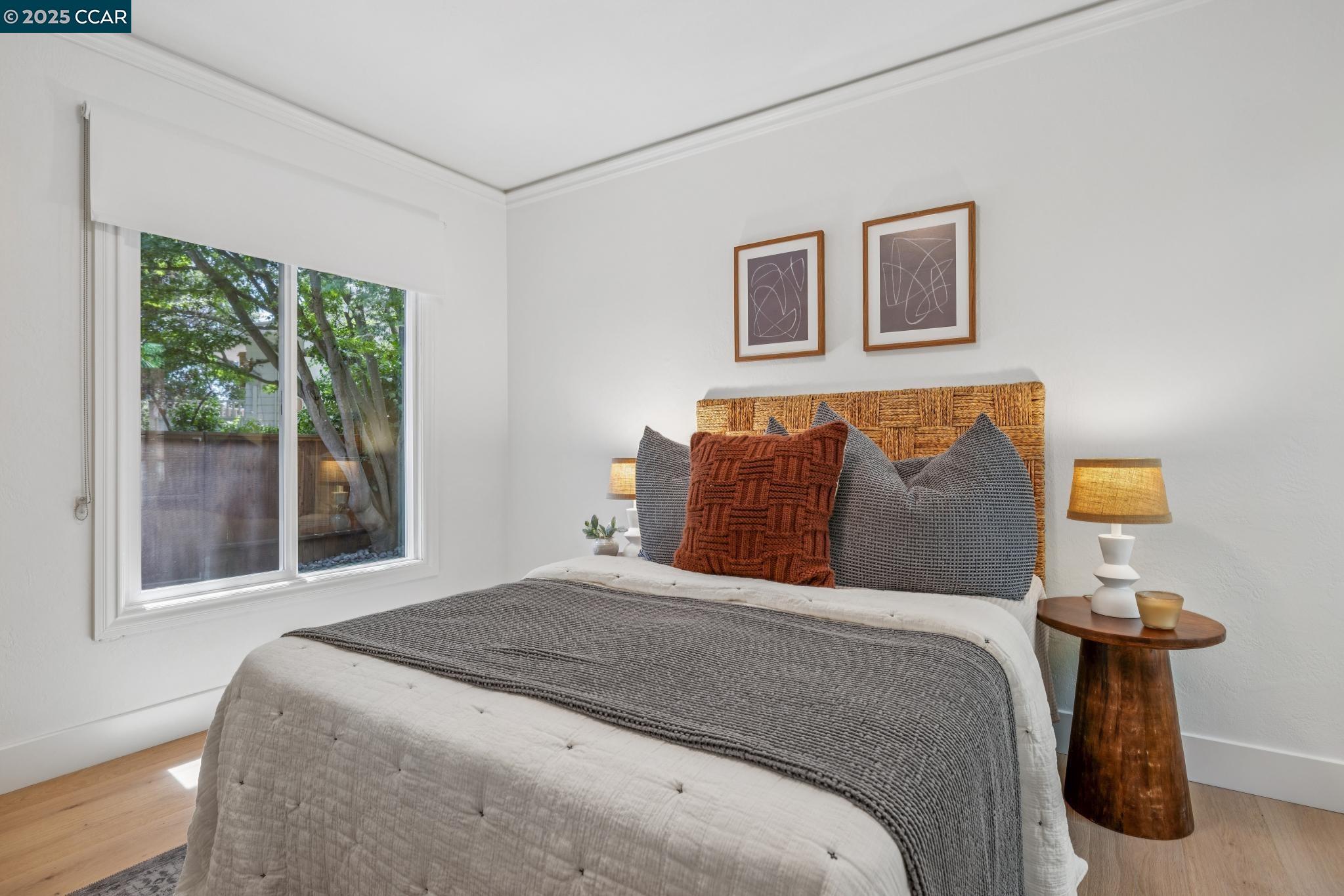 Detail Gallery Image 27 of 50 For 5844 Harbord Dr, Oakland,  CA 94611 - 3 Beds | 2 Baths