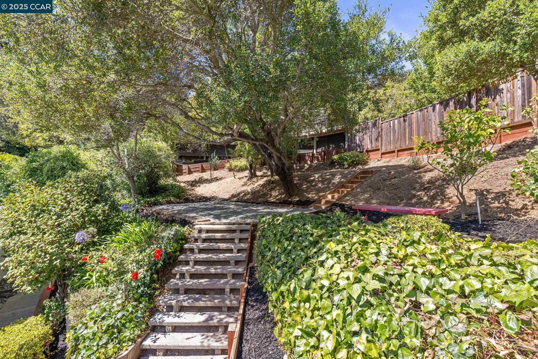 Detail Gallery Image 44 of 50 For 5844 Harbord Dr, Oakland,  CA 94611 - 3 Beds | 2 Baths