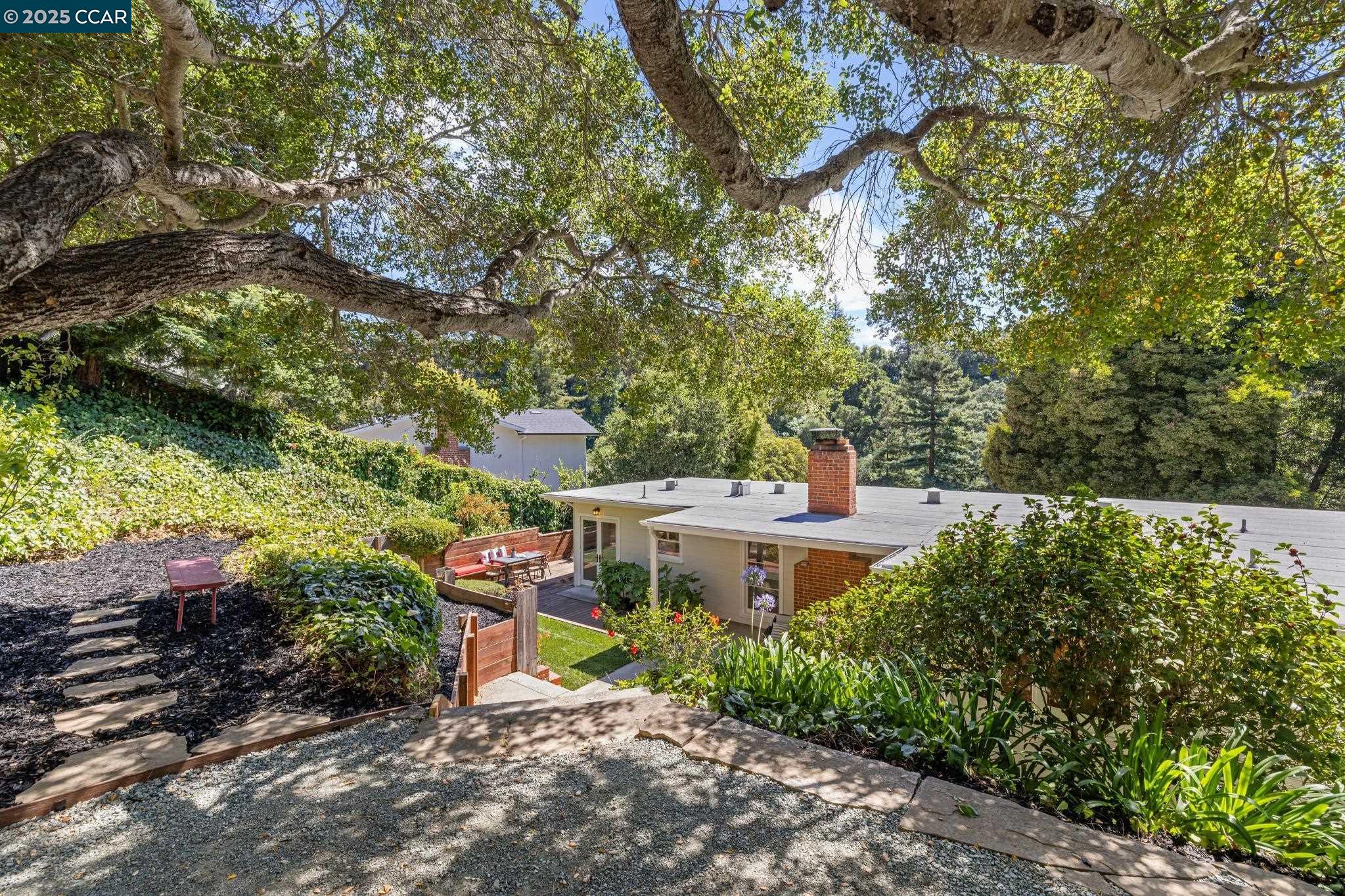 Detail Gallery Image 47 of 50 For 5844 Harbord Dr, Oakland,  CA 94611 - 3 Beds | 2 Baths