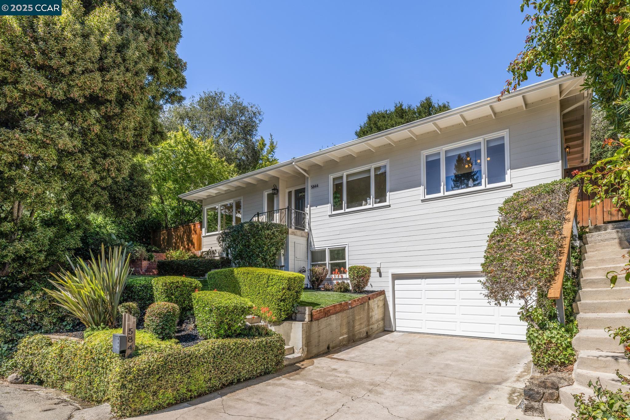 Detail Gallery Image 48 of 50 For 5844 Harbord Dr, Oakland,  CA 94611 - 3 Beds | 2 Baths