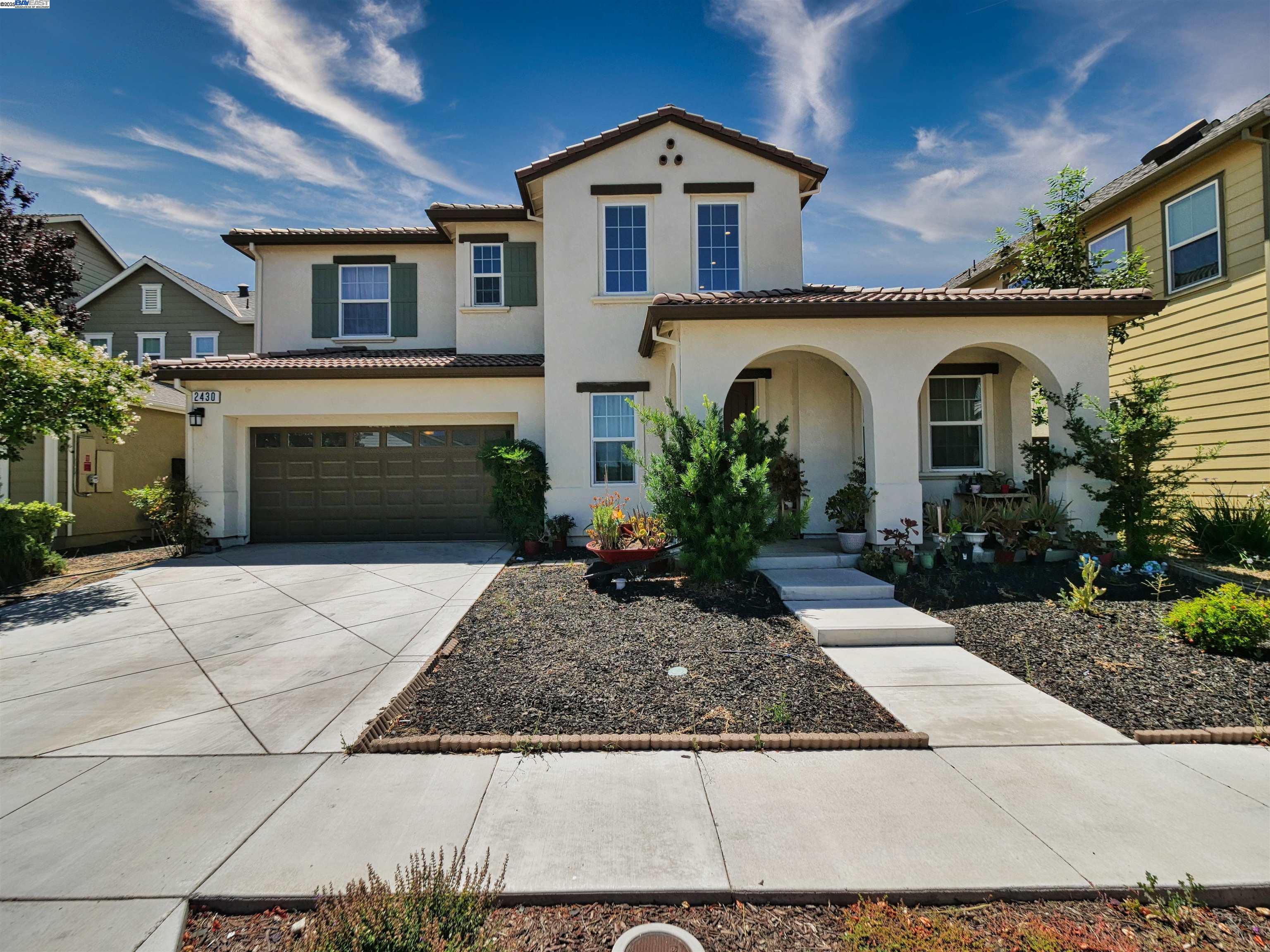 Detail Gallery Image 1 of 15 For 2430 Rio Grande Dr, Tracy,  CA 95377 - 4 Beds | 3 Baths