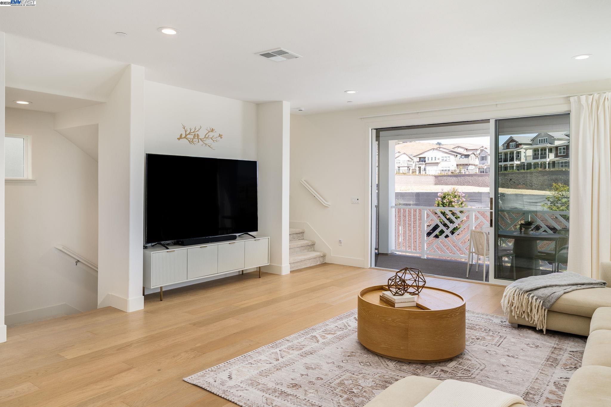 Detail Gallery Image 11 of 56 For 1002 Mary Beth Ter, San Ramon,  CA 94583 - 4 Beds | 3/1 Baths