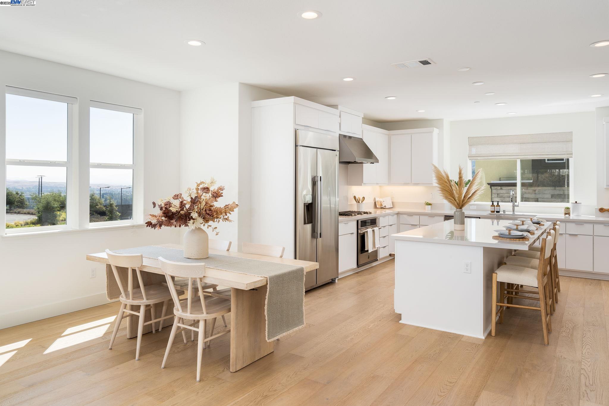 Detail Gallery Image 12 of 56 For 1002 Mary Beth Ter, San Ramon,  CA 94583 - 4 Beds | 3/1 Baths