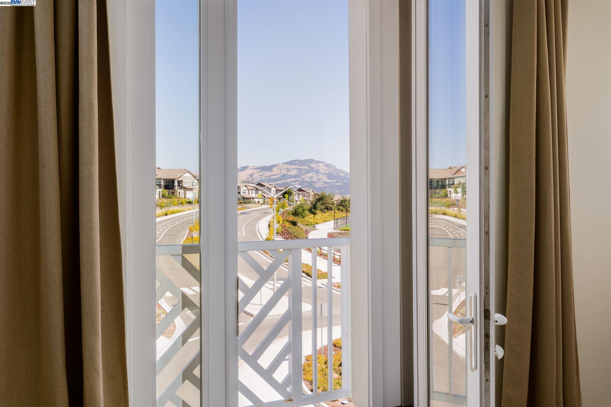Detail Gallery Image 24 of 56 For 1002 Mary Beth Ter, San Ramon,  CA 94583 - 4 Beds | 3/1 Baths
