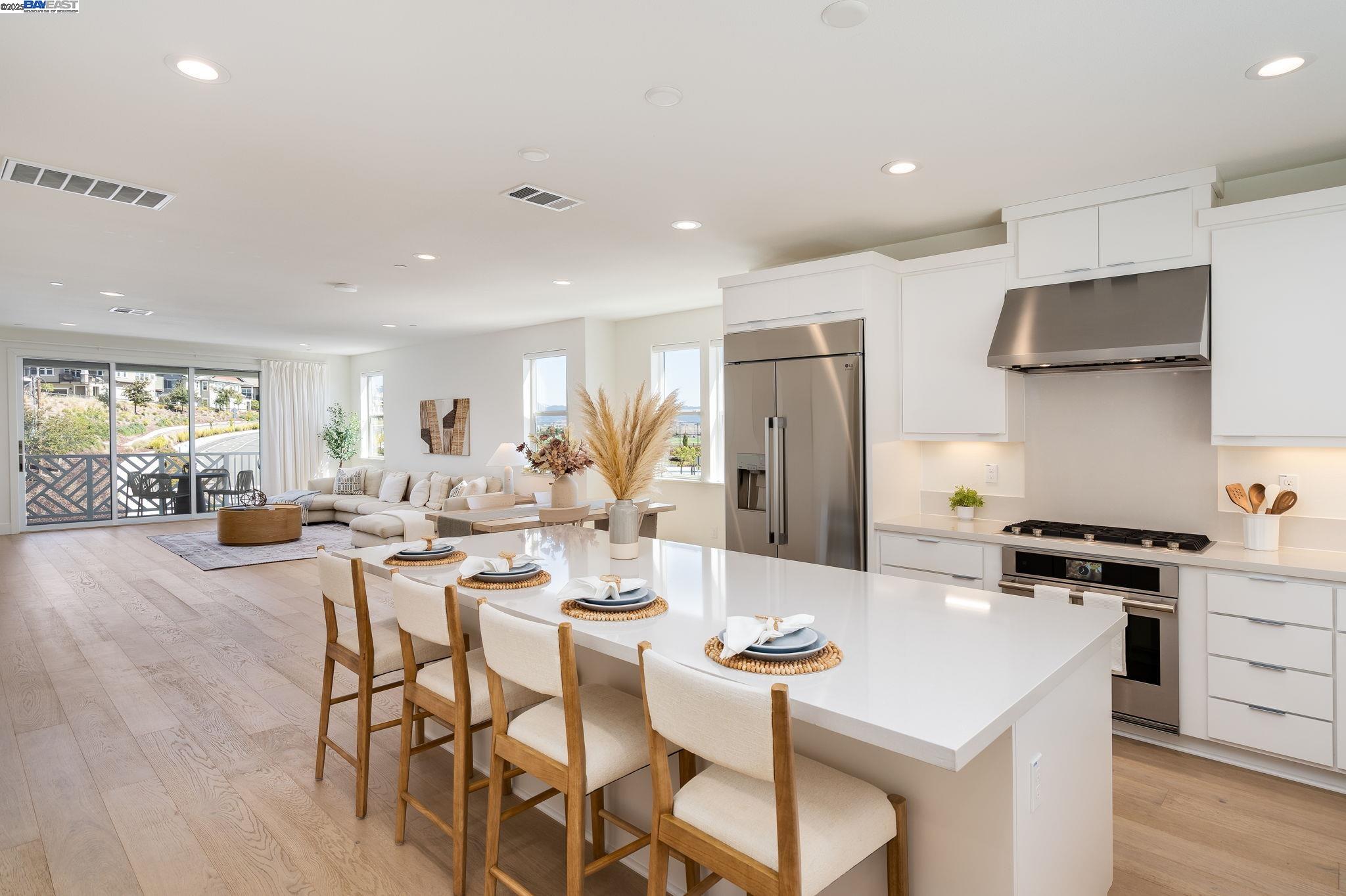 Detail Gallery Image 4 of 56 For 1002 Mary Beth Ter, San Ramon,  CA 94583 - 4 Beds | 3/1 Baths