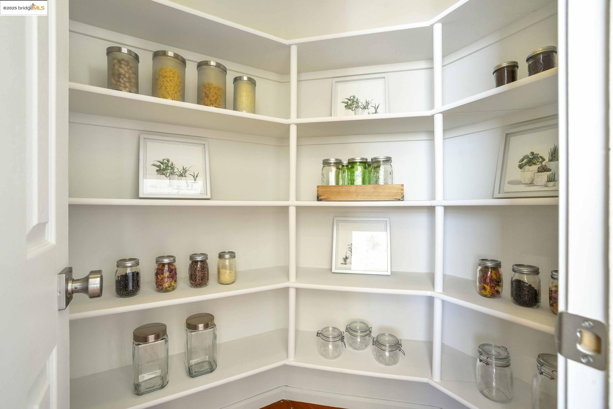 Detail Gallery Image 25 of 60 For 661 via Rialto, Oakland,  CA 94619 - 4 Beds | 3 Baths