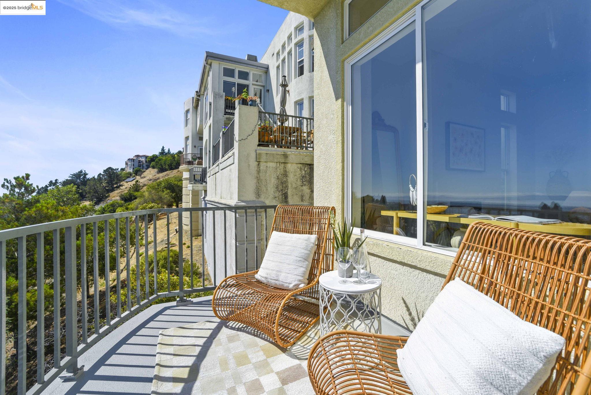 Detail Gallery Image 30 of 60 For 661 via Rialto, Oakland,  CA 94619 - 4 Beds | 3 Baths