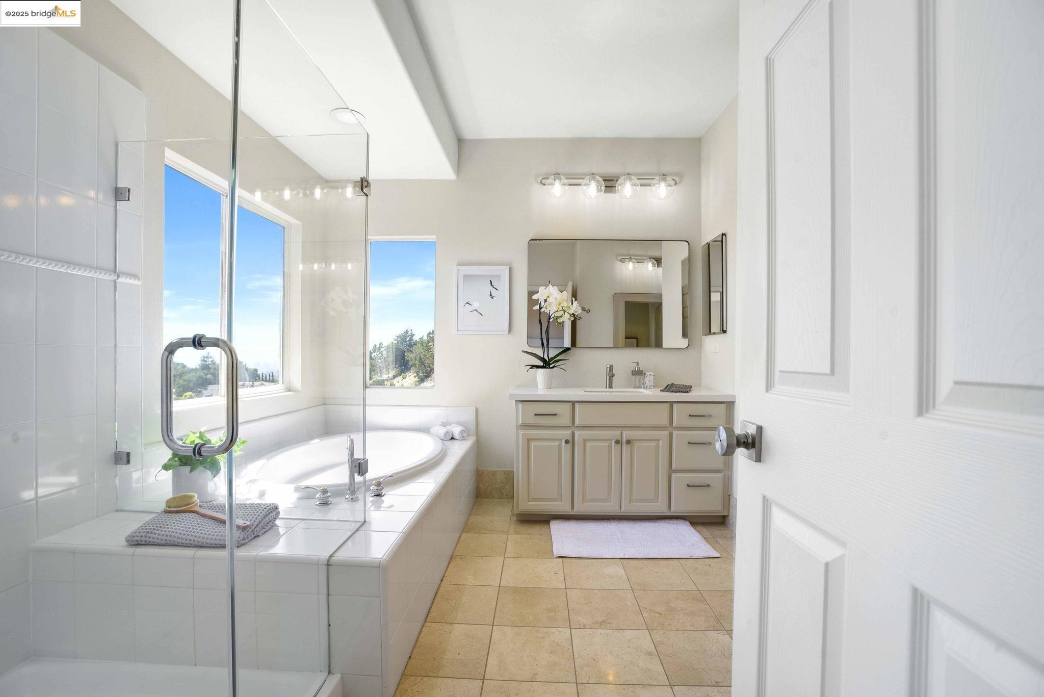 Detail Gallery Image 42 of 60 For 661 via Rialto, Oakland,  CA 94619 - 4 Beds | 3 Baths
