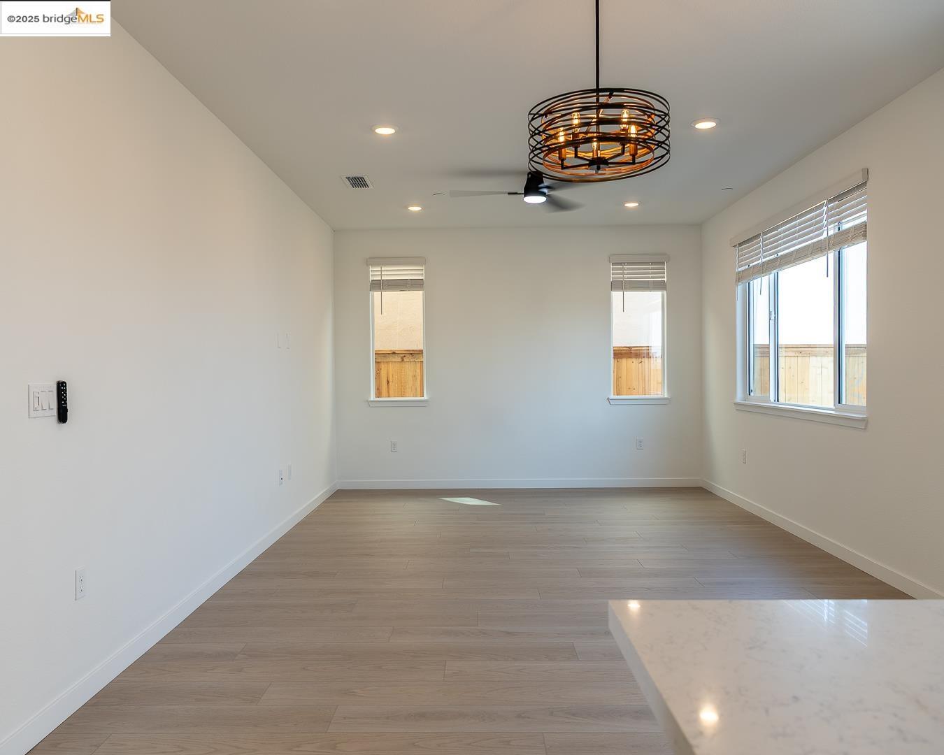 Detail Gallery Image 18 of 42 For 3596 Kona Kai Way, Sacramento,  CA 95835 - 4 Beds | 3 Baths