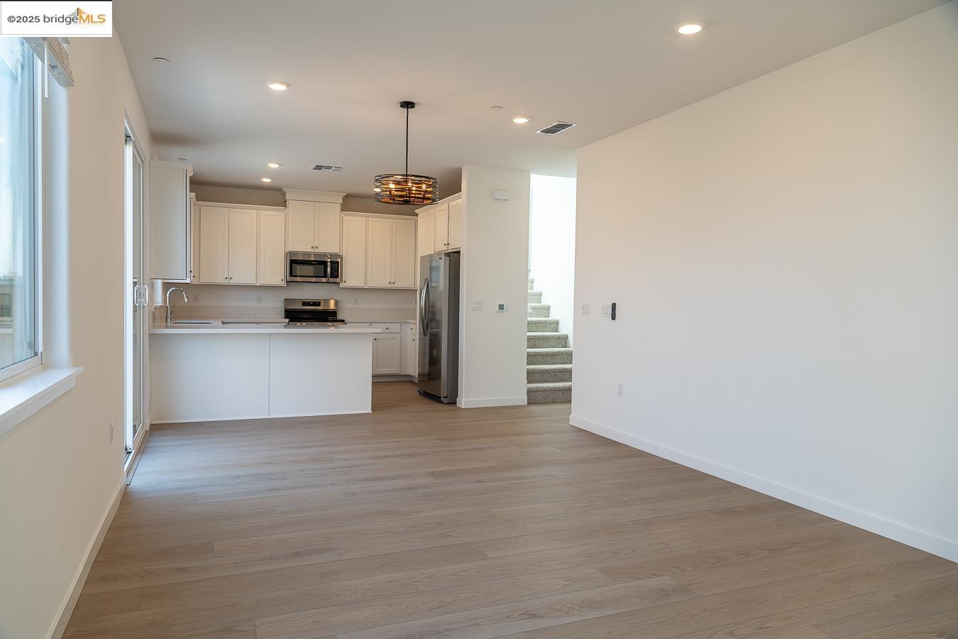 Detail Gallery Image 9 of 42 For 3596 Kona Kai Way, Sacramento,  CA 95835 - 4 Beds | 3 Baths