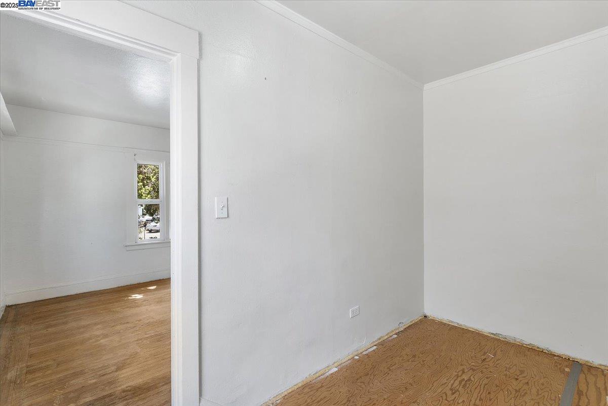 Detail Gallery Image 26 of 44 For 2255 Lincoln Ave., Alameda,  CA 94501 - 2 Beds | 2 Baths