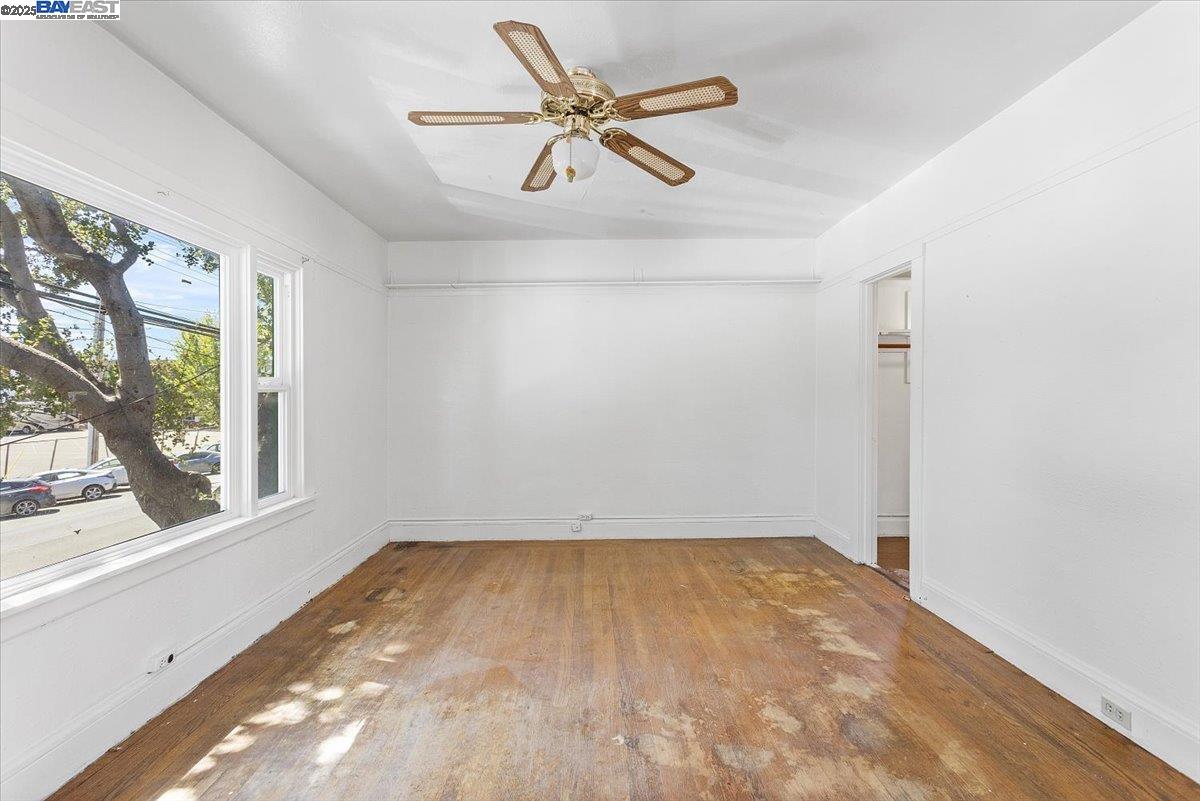 Detail Gallery Image 29 of 44 For 2255 Lincoln Ave., Alameda,  CA 94501 - 2 Beds | 2 Baths