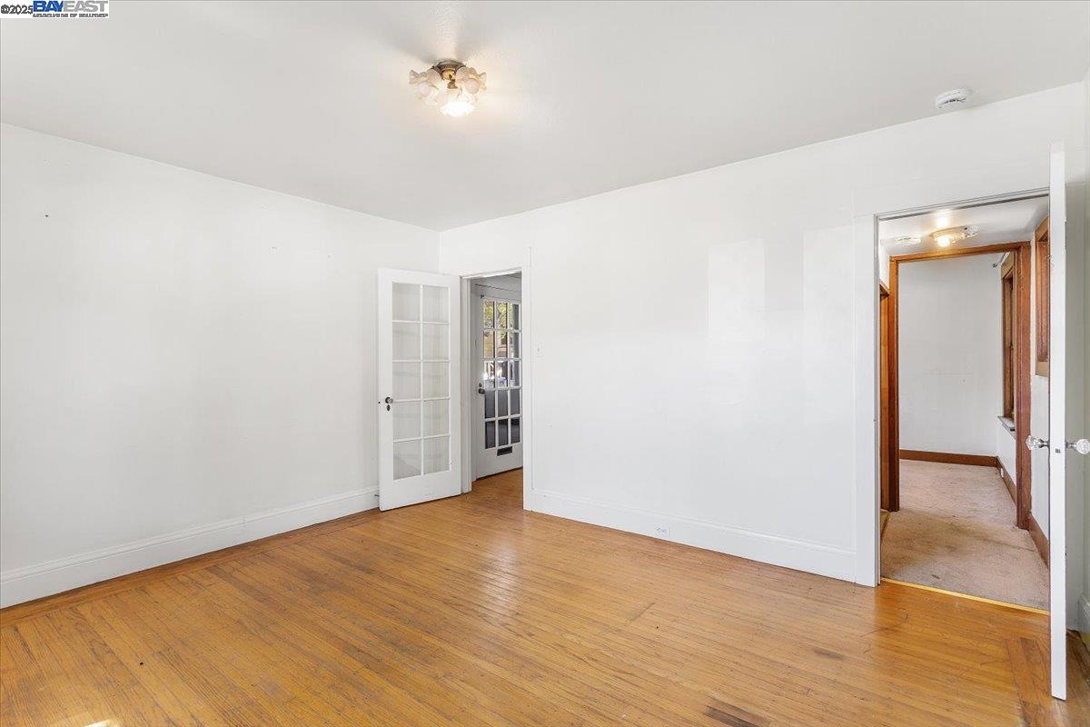 Detail Gallery Image 5 of 44 For 2255 Lincoln Ave., Alameda,  CA 94501 - 2 Beds | 2 Baths