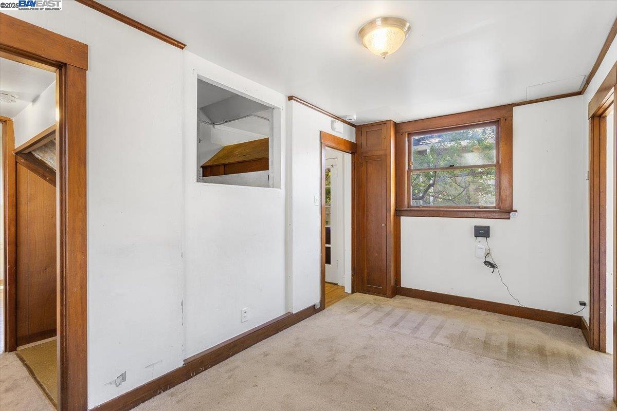 Detail Gallery Image 9 of 44 For 2255 Lincoln Ave., Alameda,  CA 94501 - 2 Beds | 2 Baths