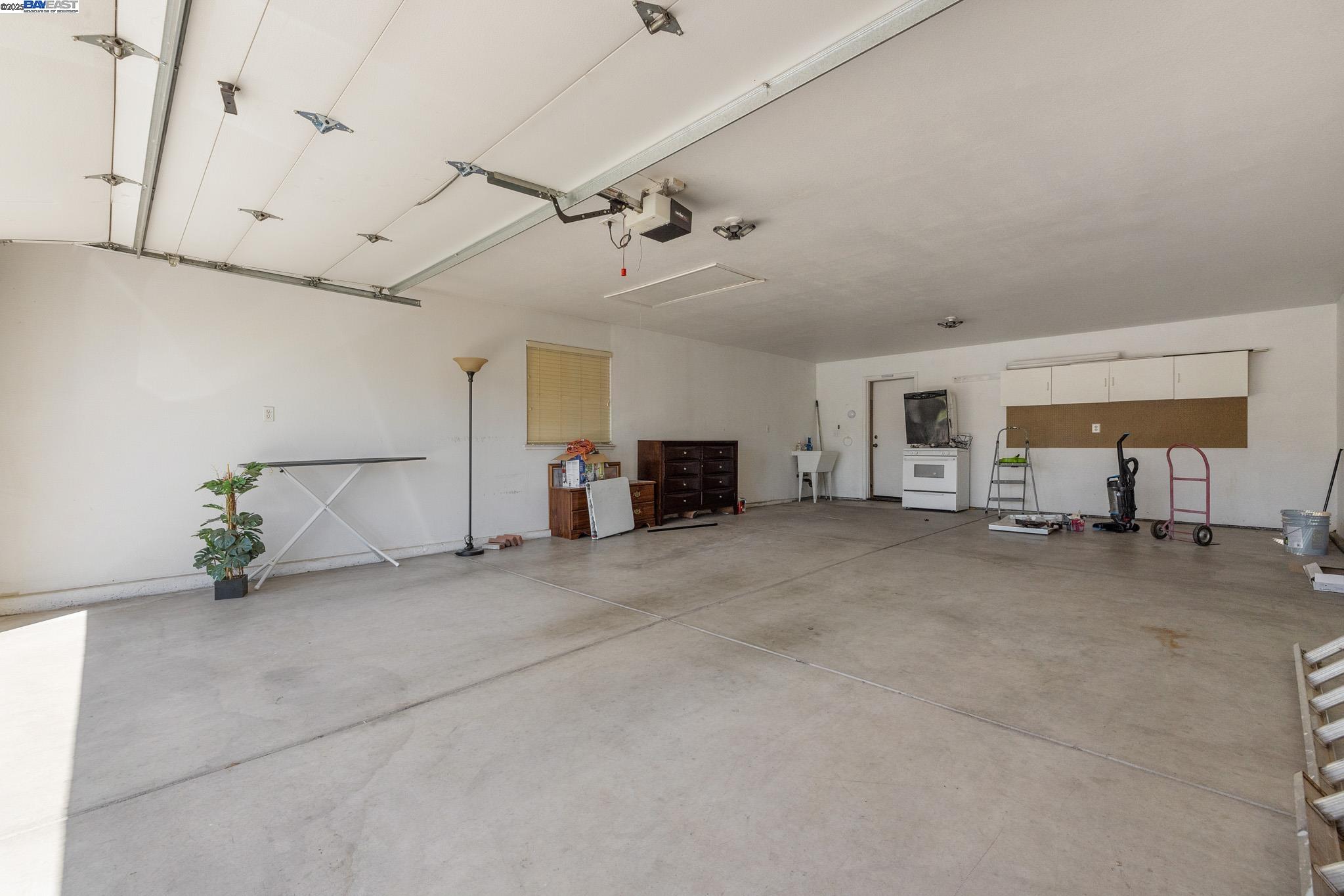 Detail Gallery Image 43 of 43 For 1173 Woodland Dr, Turlock,  CA 95382 - 4 Beds | 2 Baths