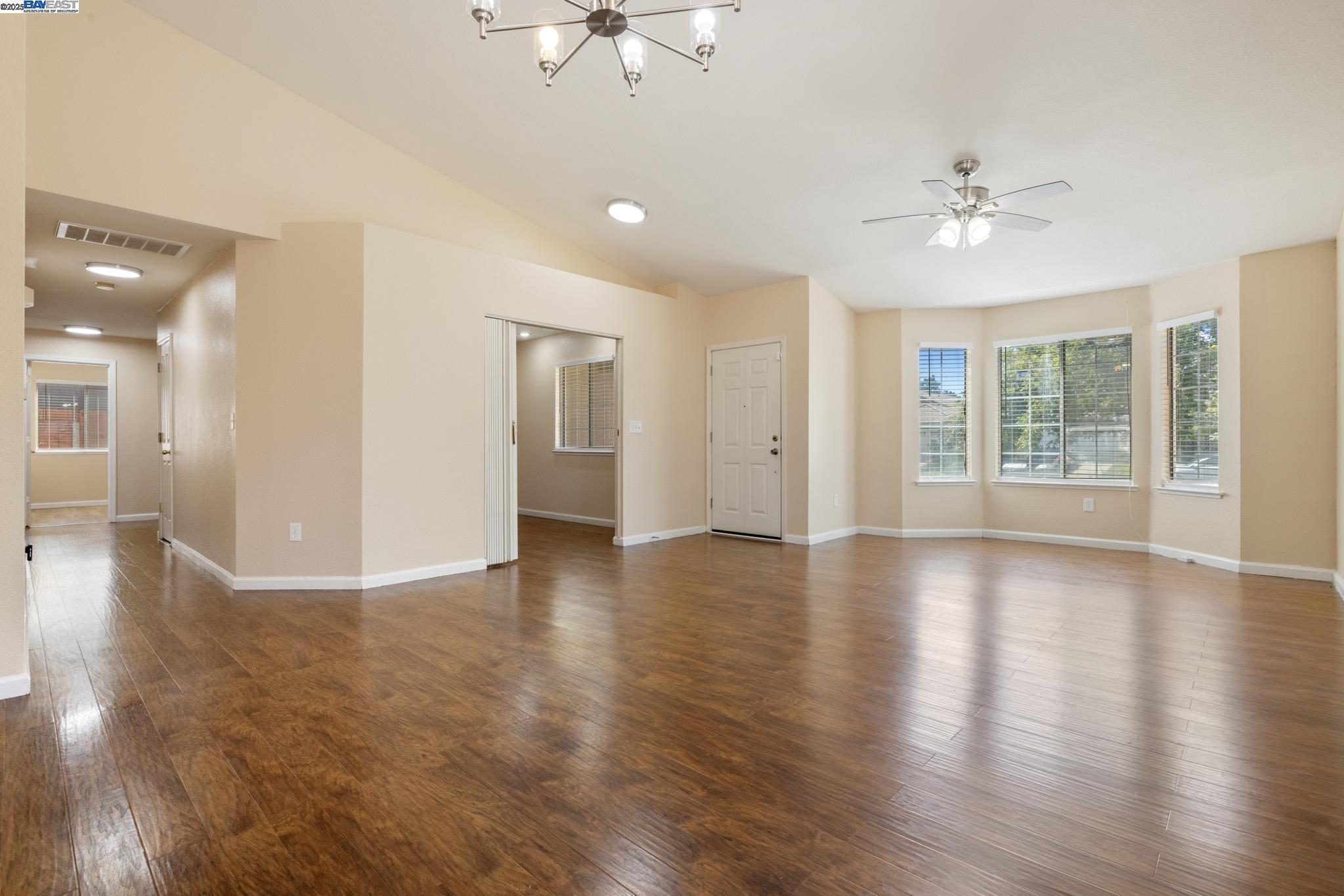 Detail Gallery Image 10 of 43 For 1173 Woodland Dr, Turlock,  CA 95382 - 4 Beds | 2 Baths