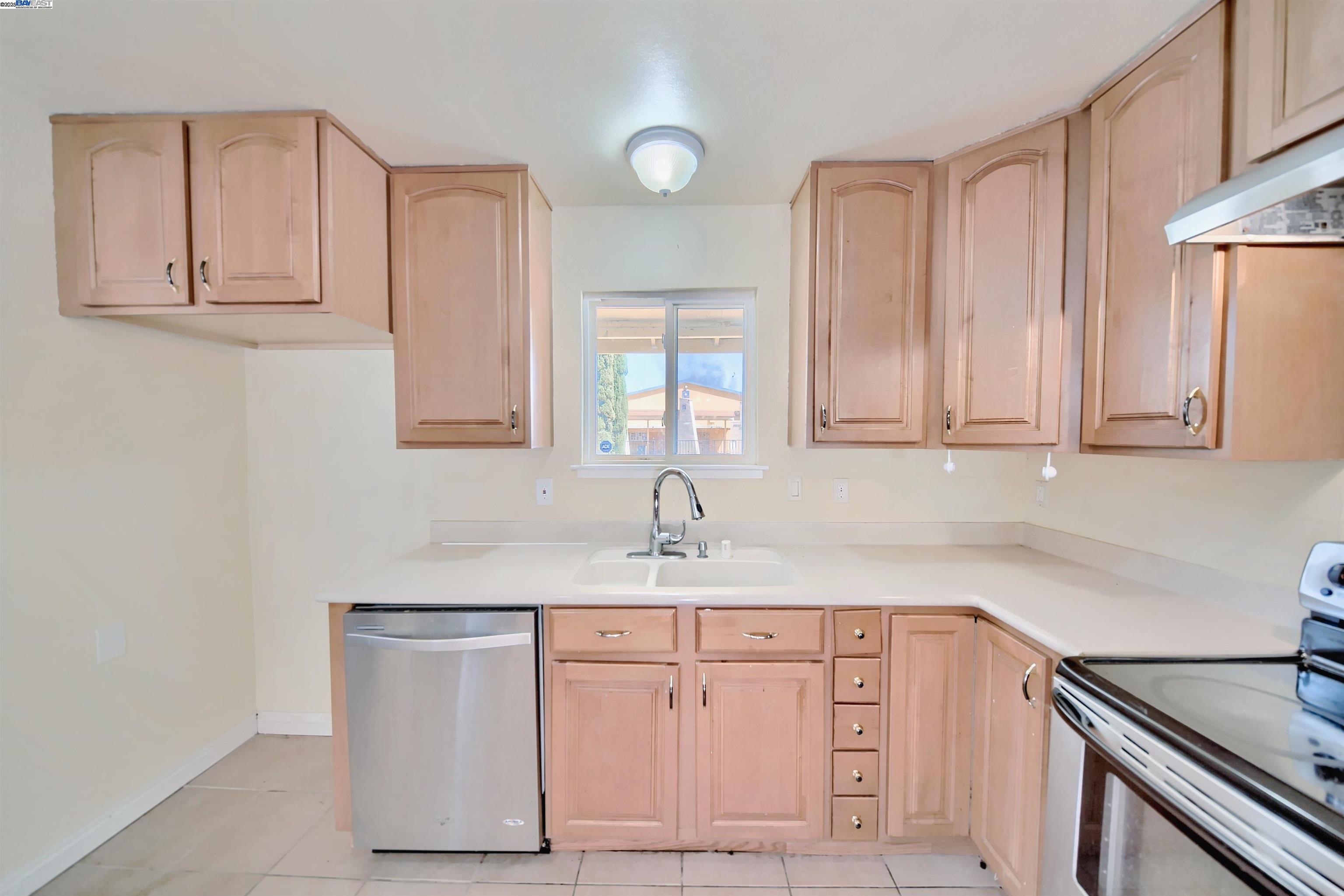 Detail Gallery Image 13 of 47 For 1830 South Ave, Sacramento,  CA 95838 - 2 Beds | 1 Baths