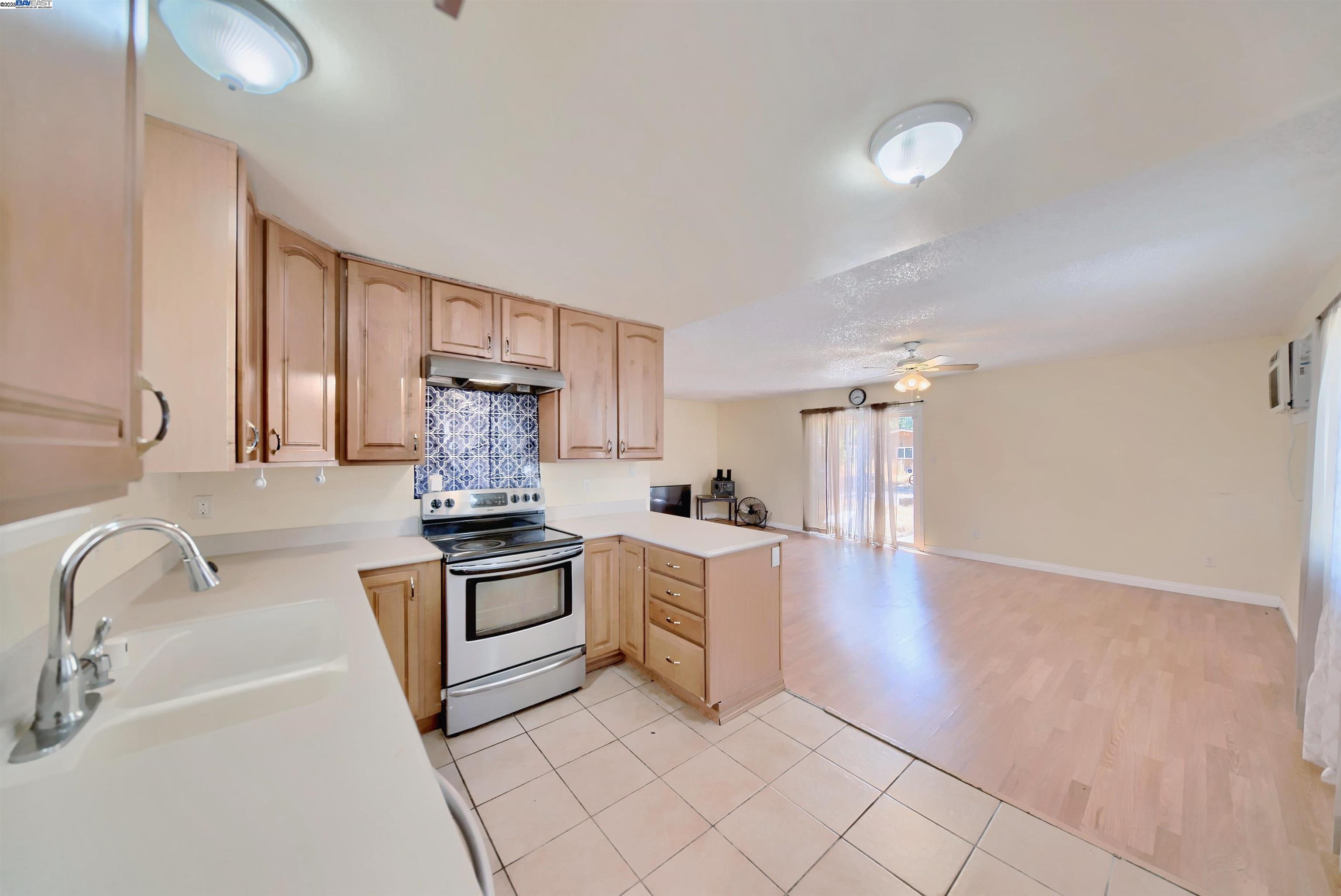 Detail Gallery Image 14 of 47 For 1830 South Ave, Sacramento,  CA 95838 - 2 Beds | 1 Baths