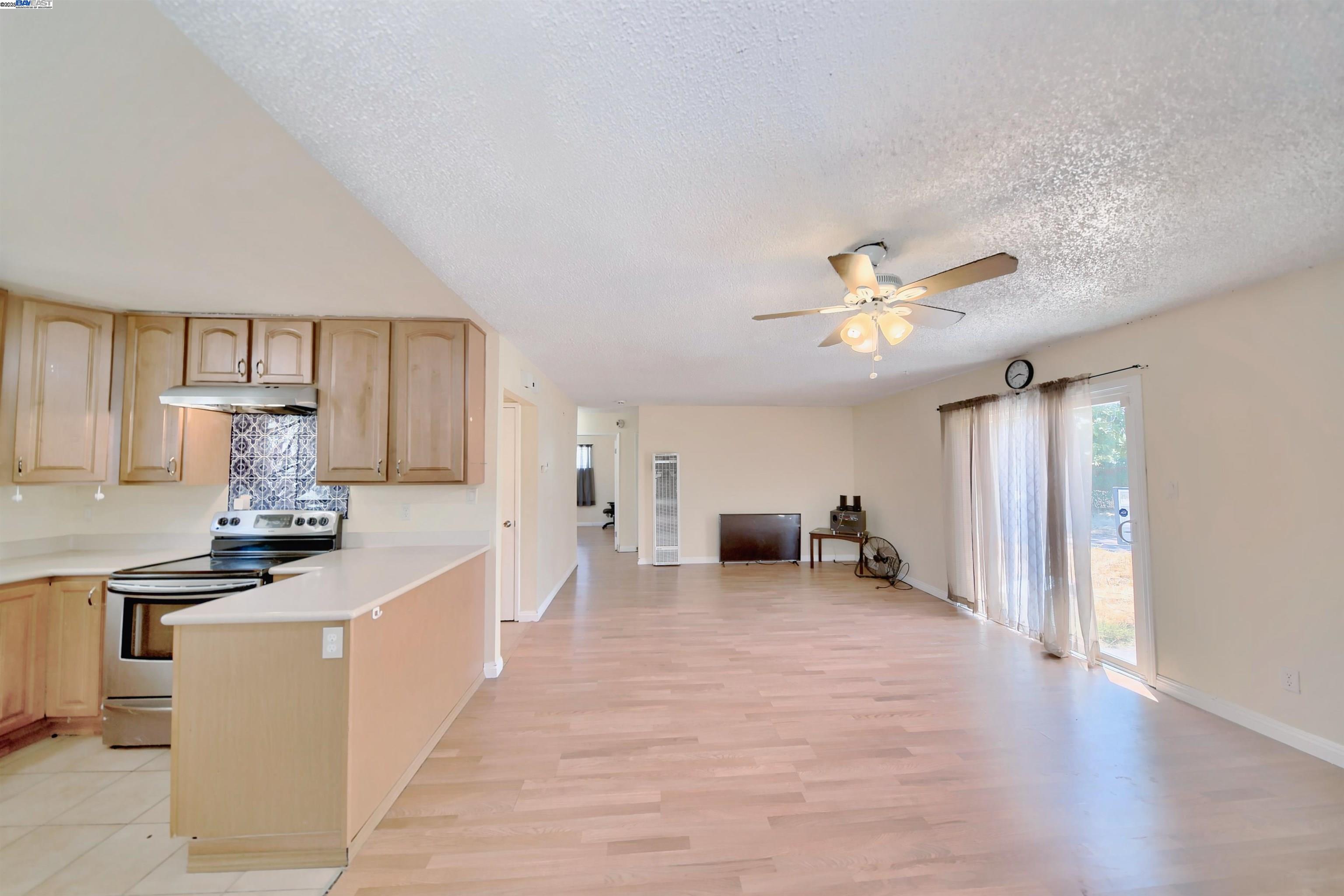 Detail Gallery Image 15 of 47 For 1830 South Ave, Sacramento,  CA 95838 - 2 Beds | 1 Baths