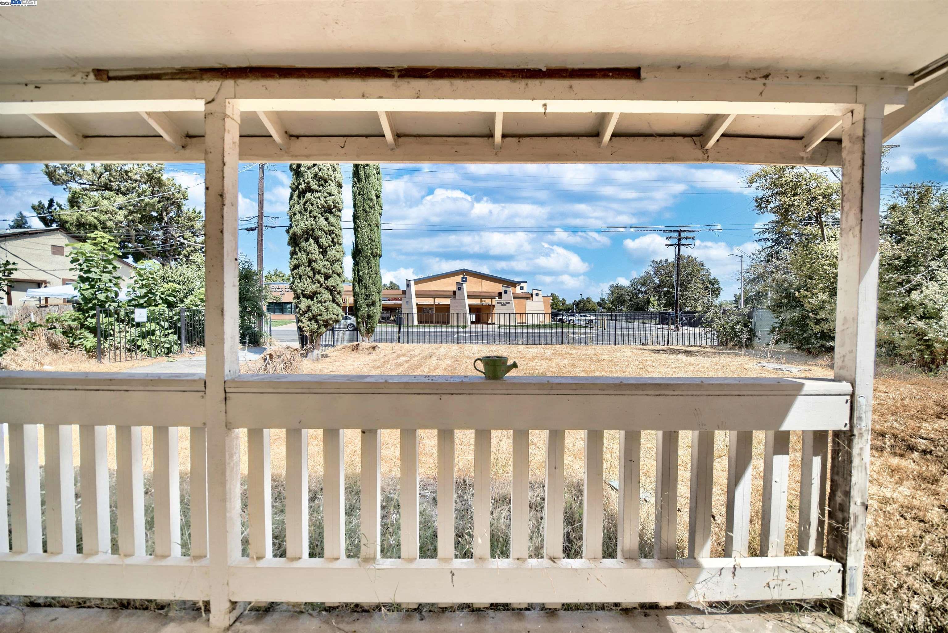 Detail Gallery Image 34 of 47 For 1830 South Ave, Sacramento,  CA 95838 - 2 Beds | 1 Baths