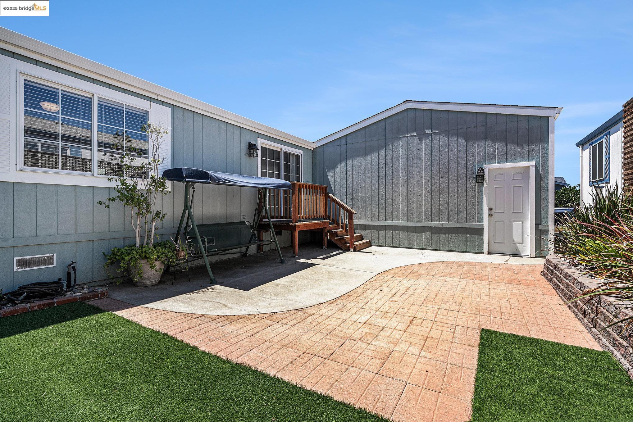 Detail Gallery Image 33 of 50 For 1917 Geneva Ln, Antioch,  CA 94509 - 2 Beds | 2 Baths