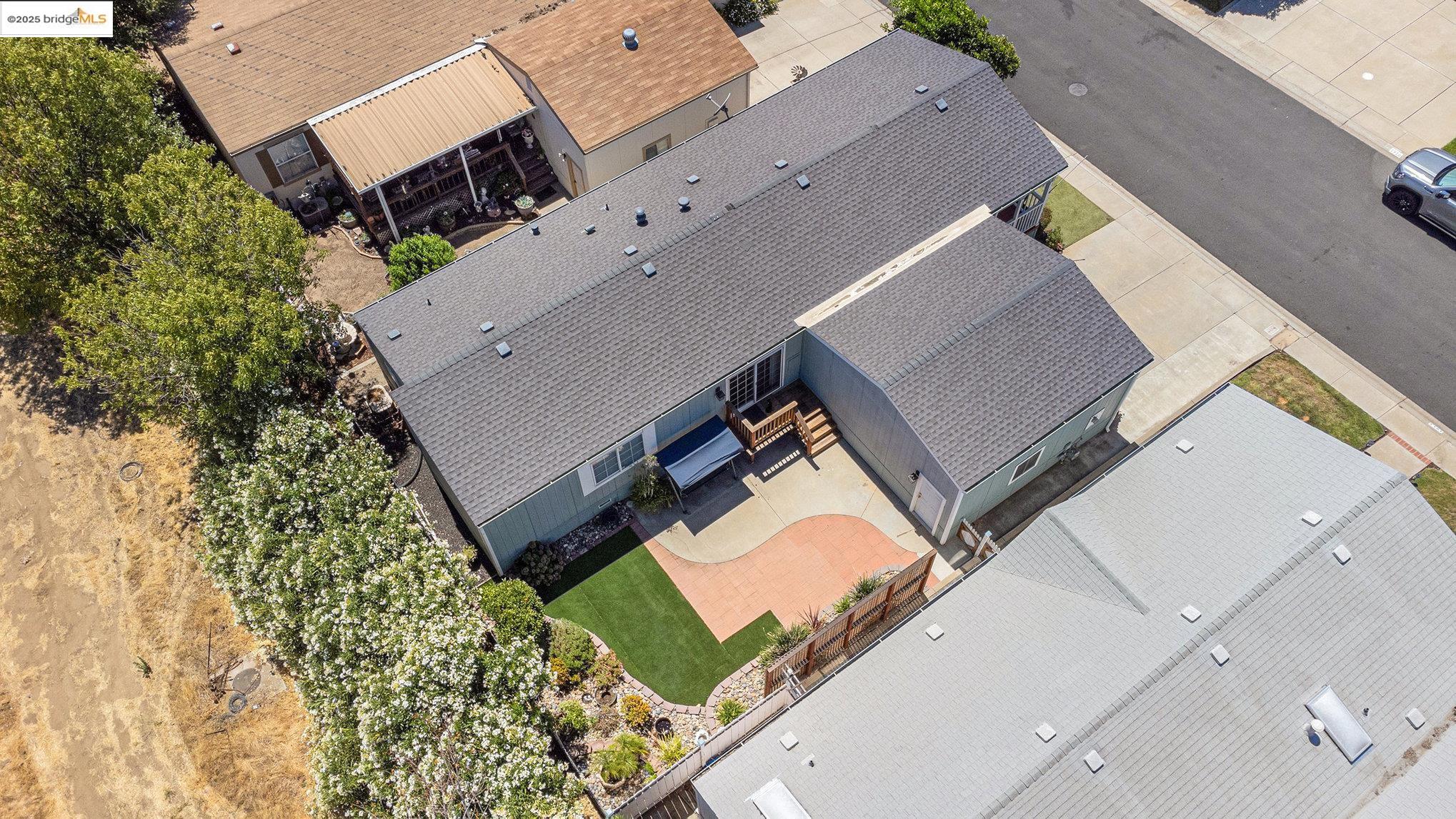 Detail Gallery Image 39 of 50 For 1917 Geneva Ln, Antioch,  CA 94509 - 2 Beds | 2 Baths