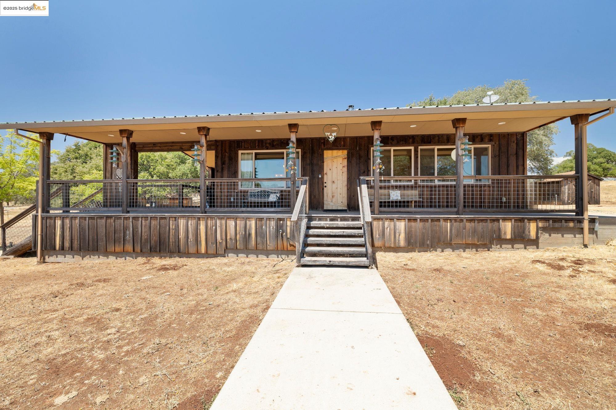 Detail Gallery Image 1 of 44 For 10395 State Highway 120, Chinese Camp,  CA 95309 - 1 Beds | 2 Baths