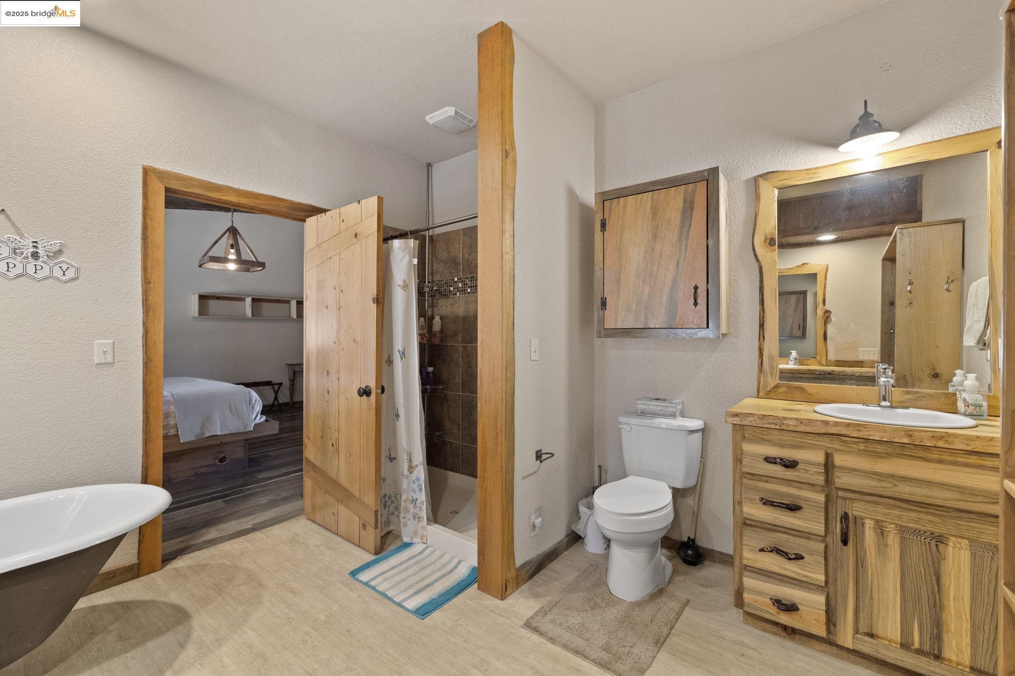 Detail Gallery Image 17 of 44 For 10395 State Highway 120, Chinese Camp,  CA 95309 - 1 Beds | 2 Baths