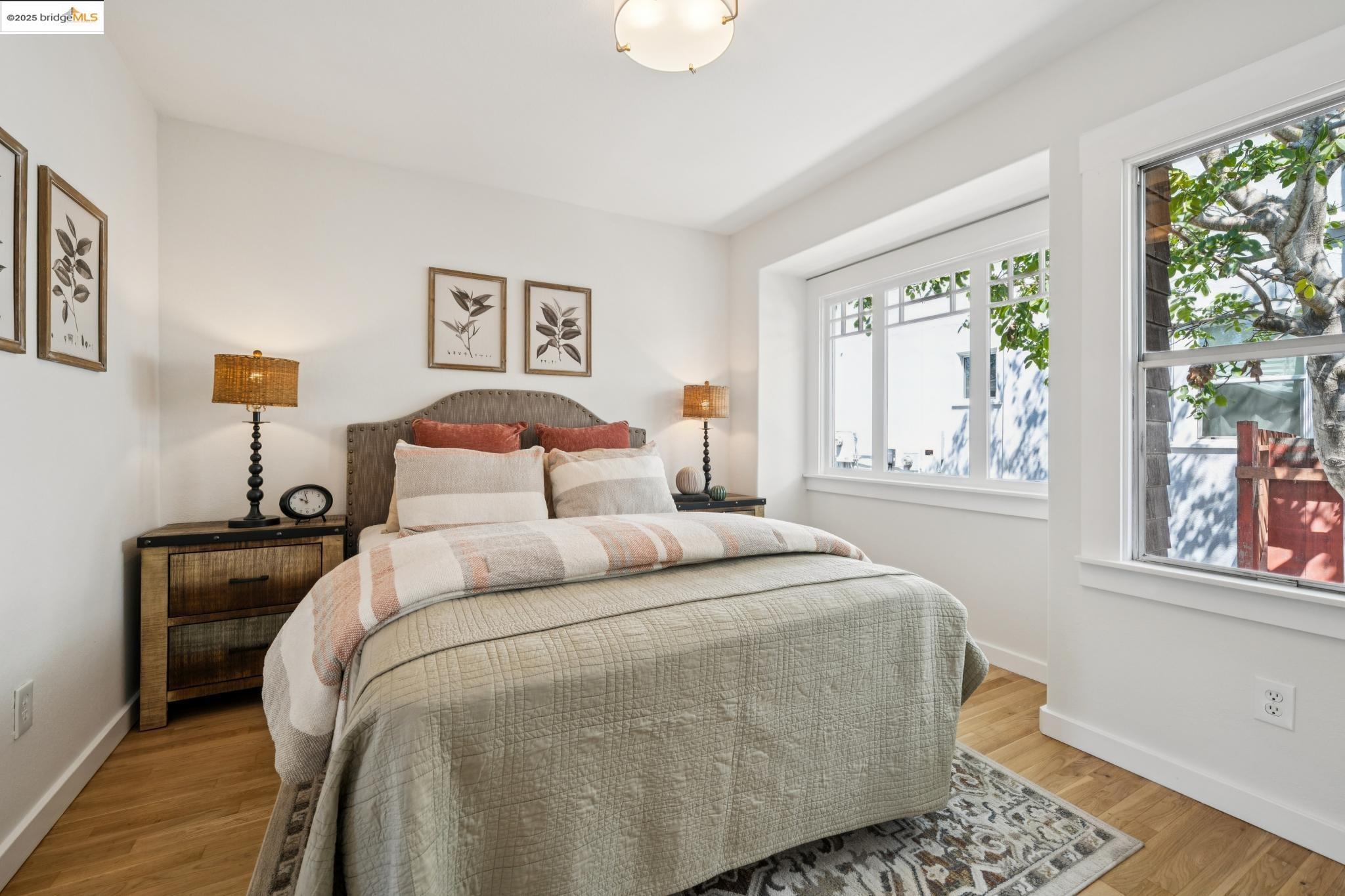 Detail Gallery Image 14 of 60 For 1302 Channing Way, Berkeley,  CA 94702 - 3 Beds | 2 Baths