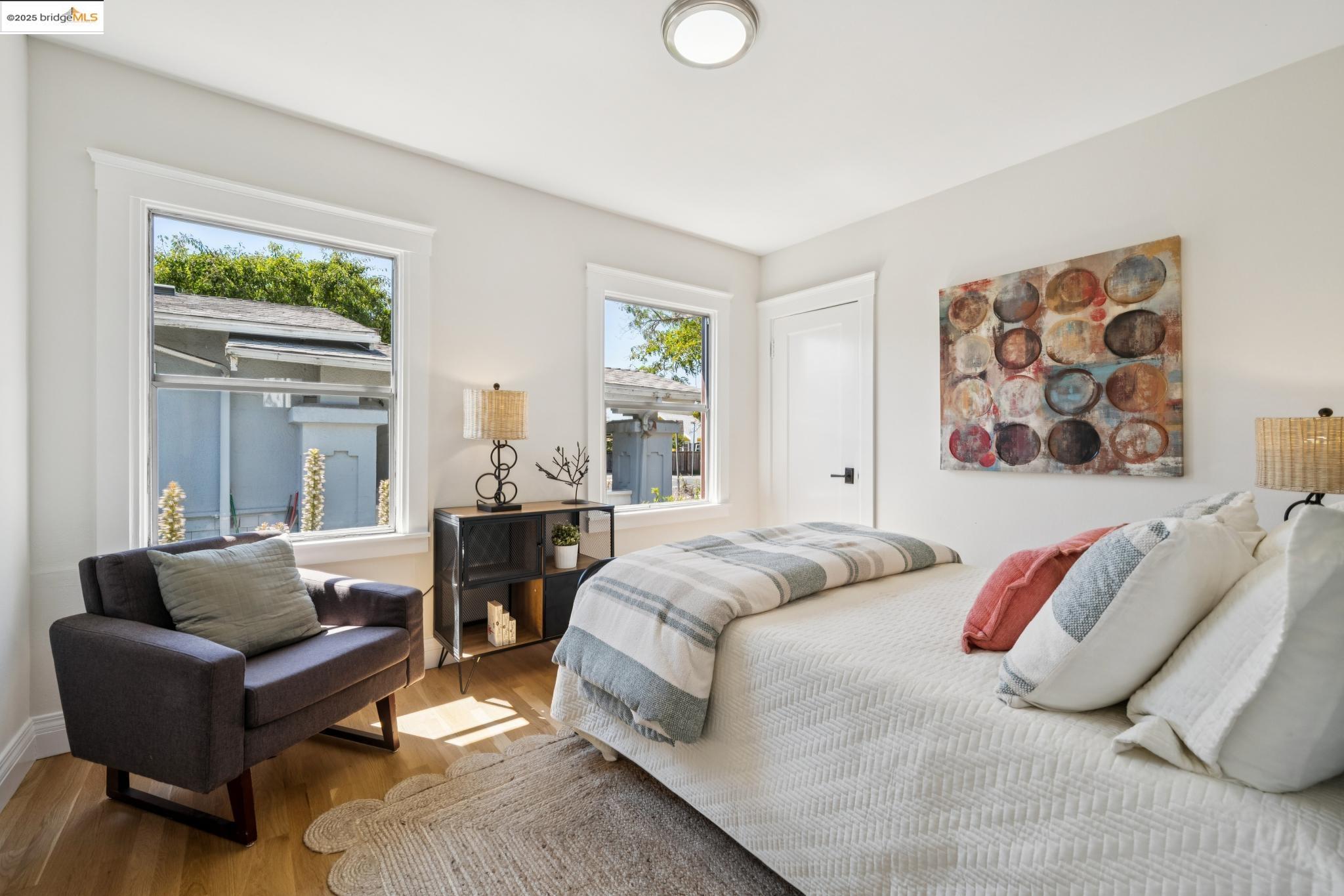 Detail Gallery Image 10 of 60 For 1302 Channing Way, Berkeley,  CA 94702 - 3 Beds | 2 Baths