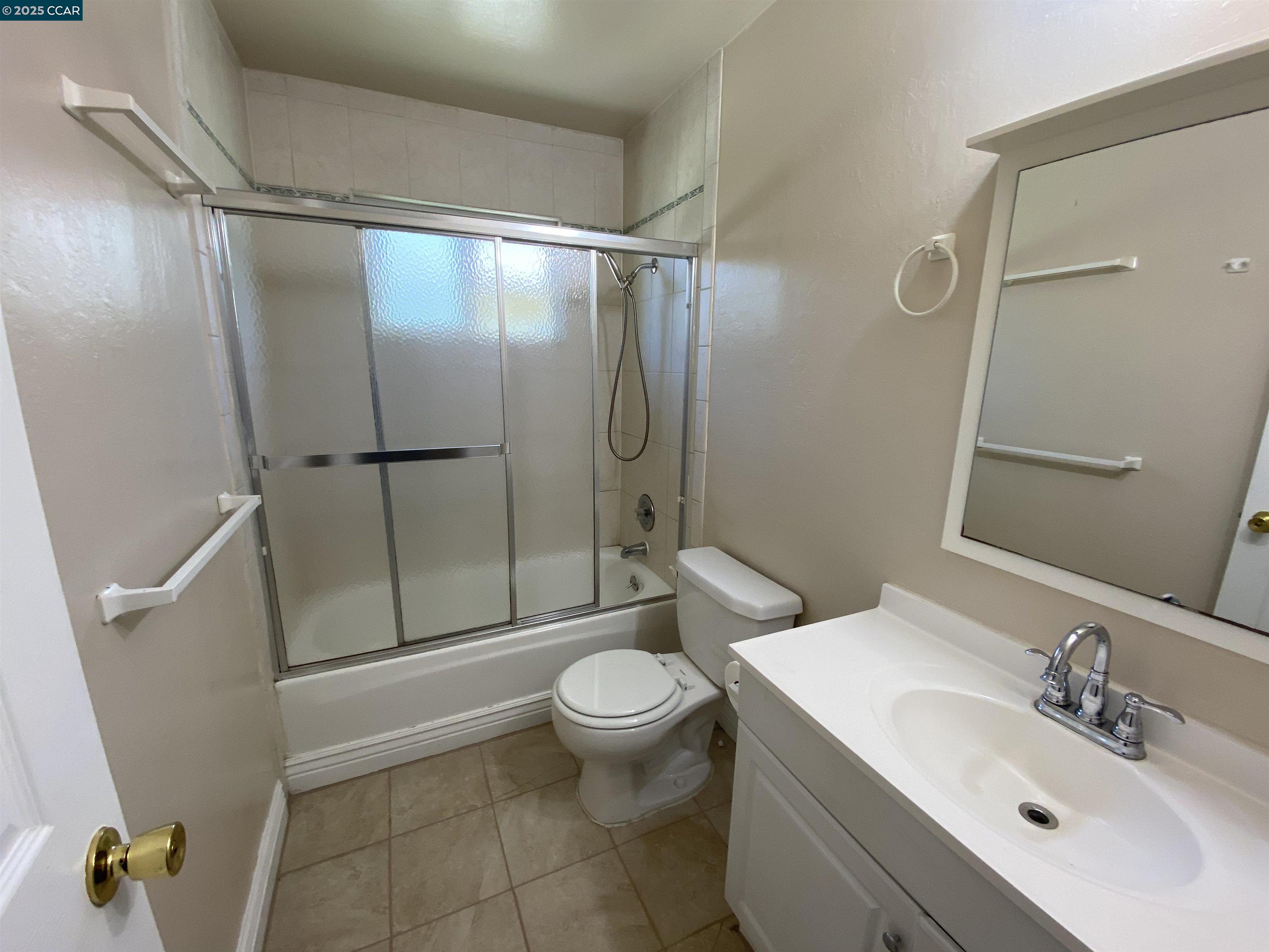 Photo #8: 41107463 Listing: Photo #8