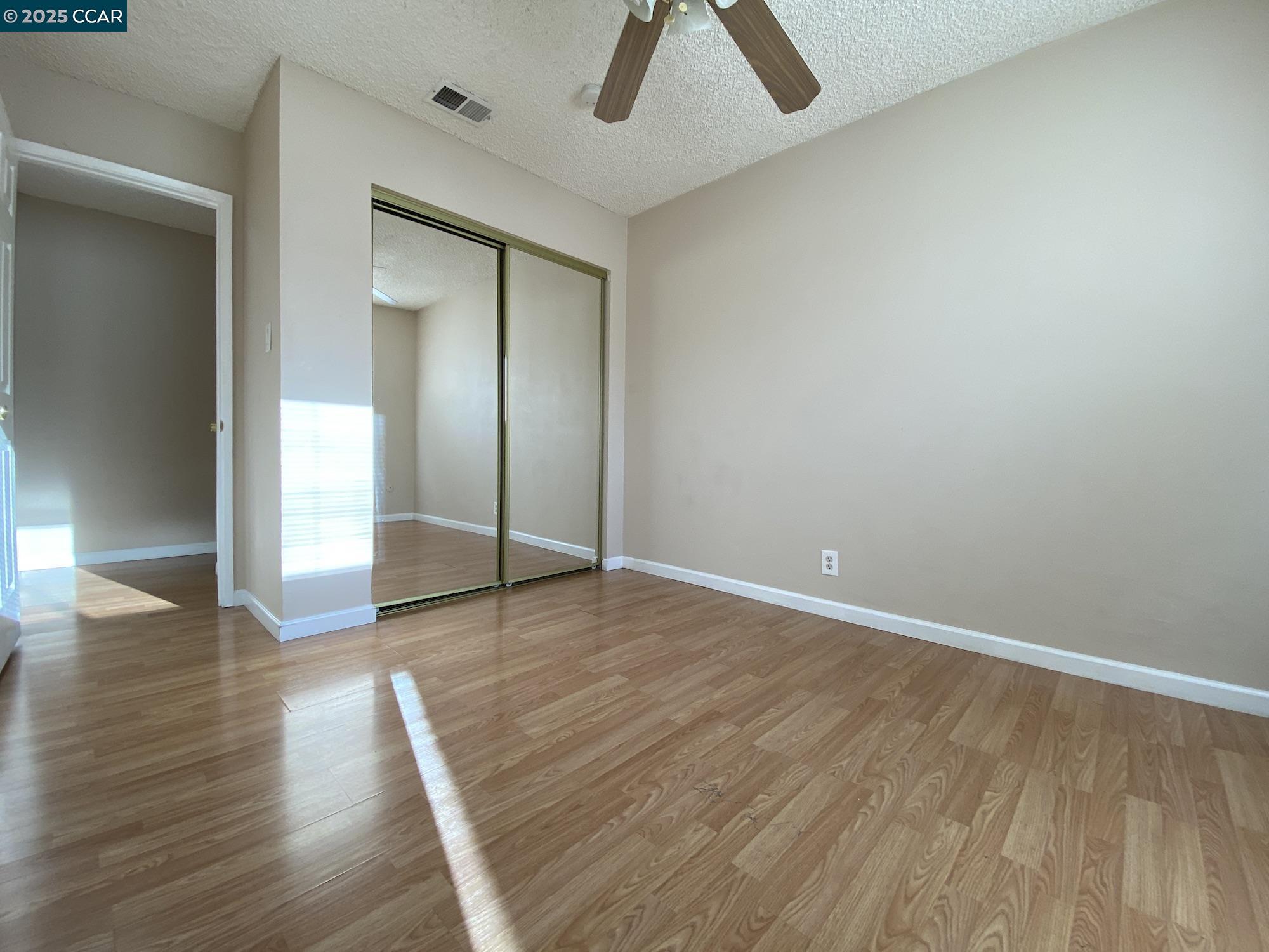 Photo #10: 41107463 Listing: Photo #10