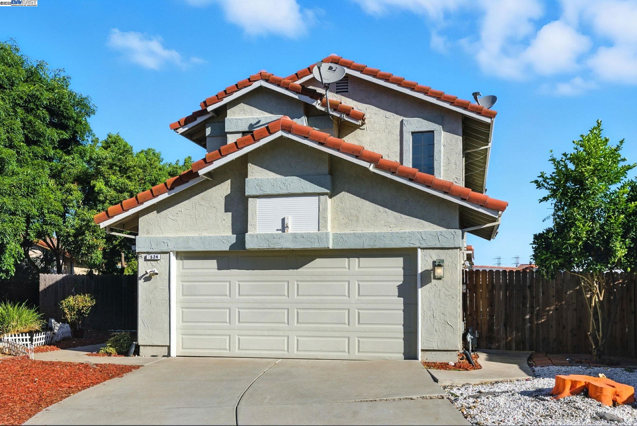Detail Gallery Image 2 of 58 For 2524 Brazil Ct, Antioch,  CA 94509 - 4 Beds | 3 Baths