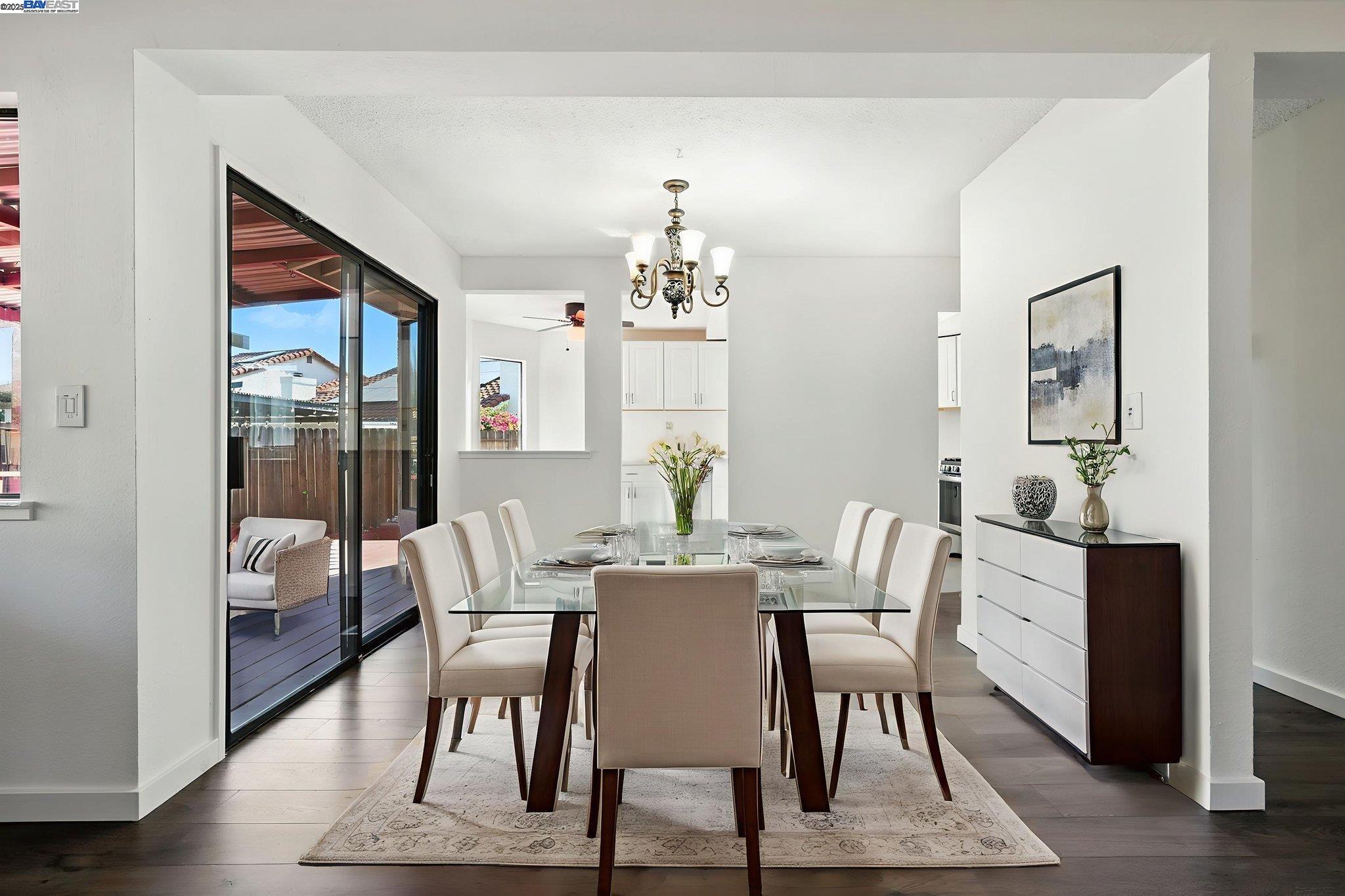Detail Gallery Image 9 of 58 For 2524 Brazil Ct, Antioch,  CA 94509 - 4 Beds | 3 Baths