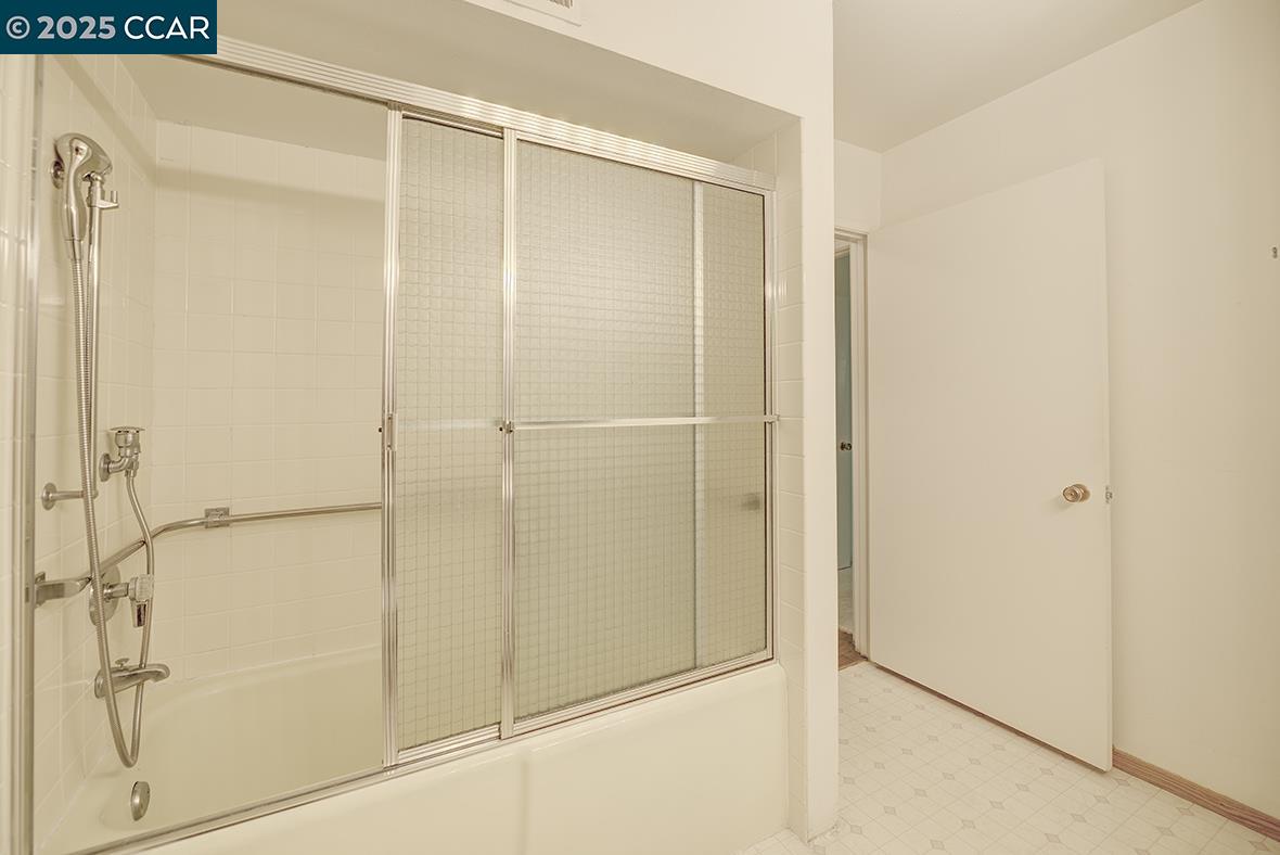 Photo #23: 41107465 Listing: Photo #23